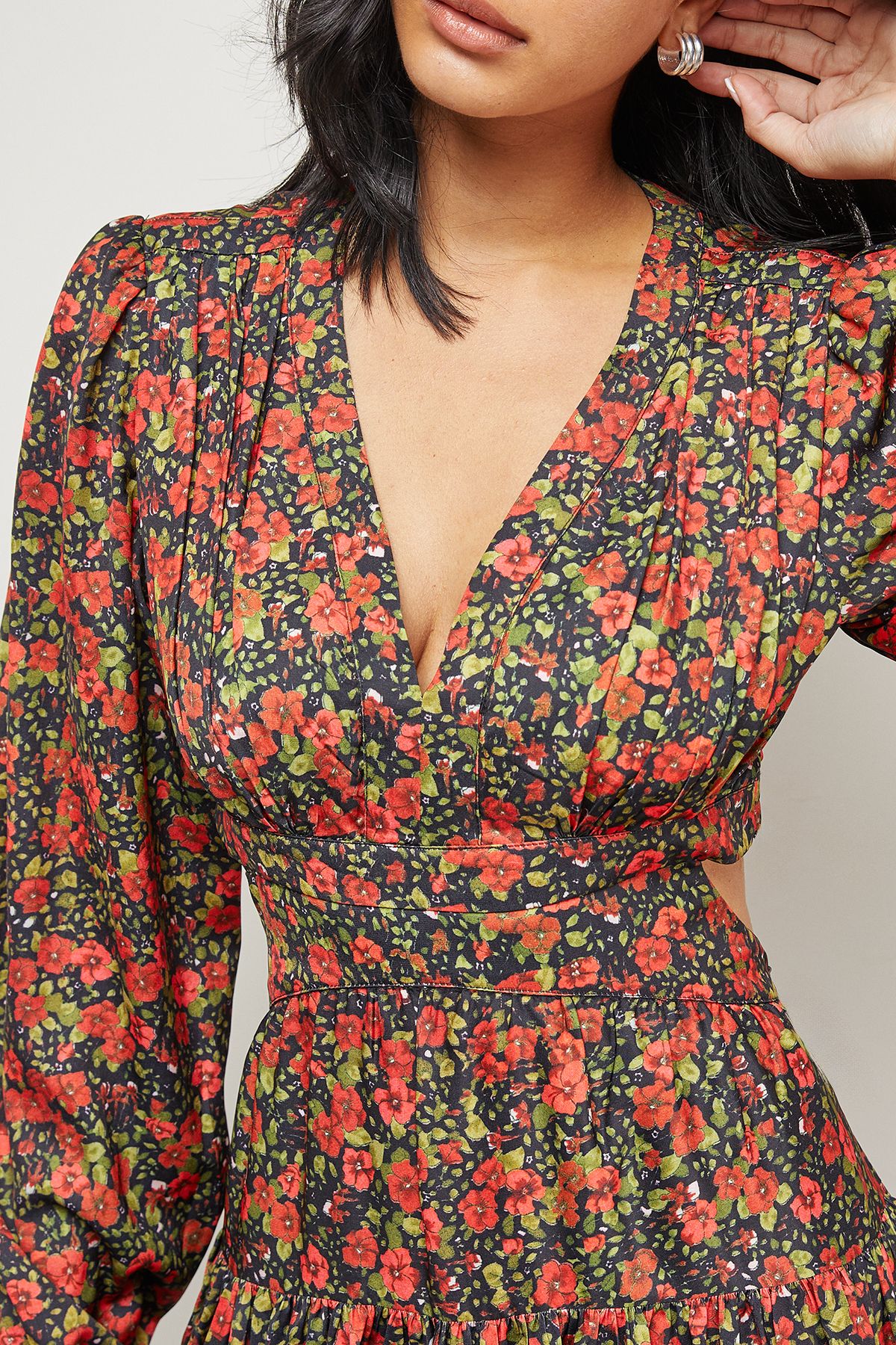 Warehouse Premium Satin Open Back Maxi Dress Floral image 5