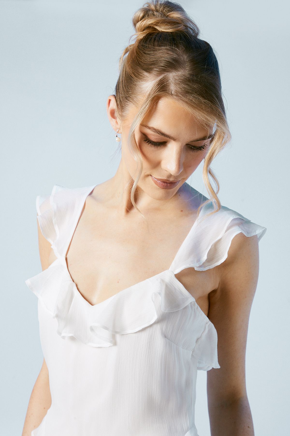 Oasis Flutter Sleeve Ruffle Detail Chiffon Maxi Wedding Dress Ivory image 3