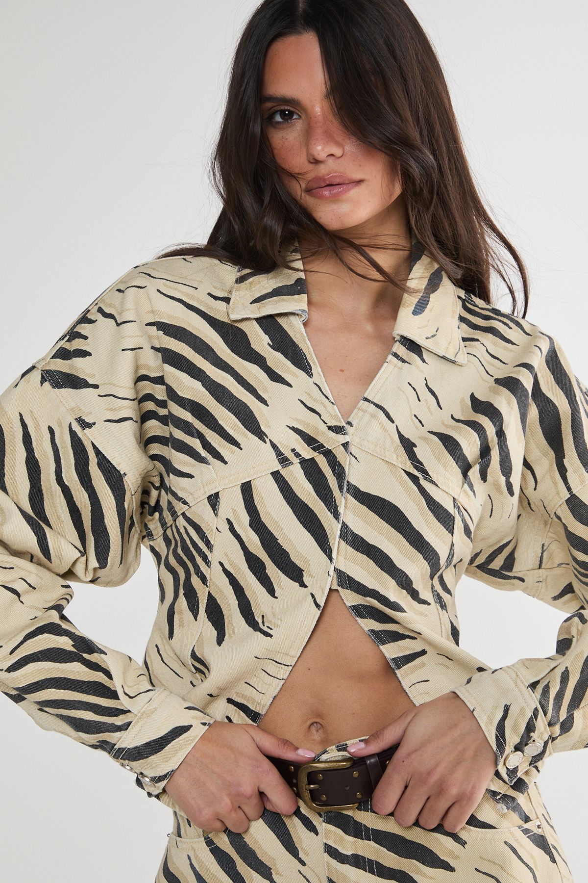 NastyGal Animal Tiger Print Denim Corset Shirt Butter image 3