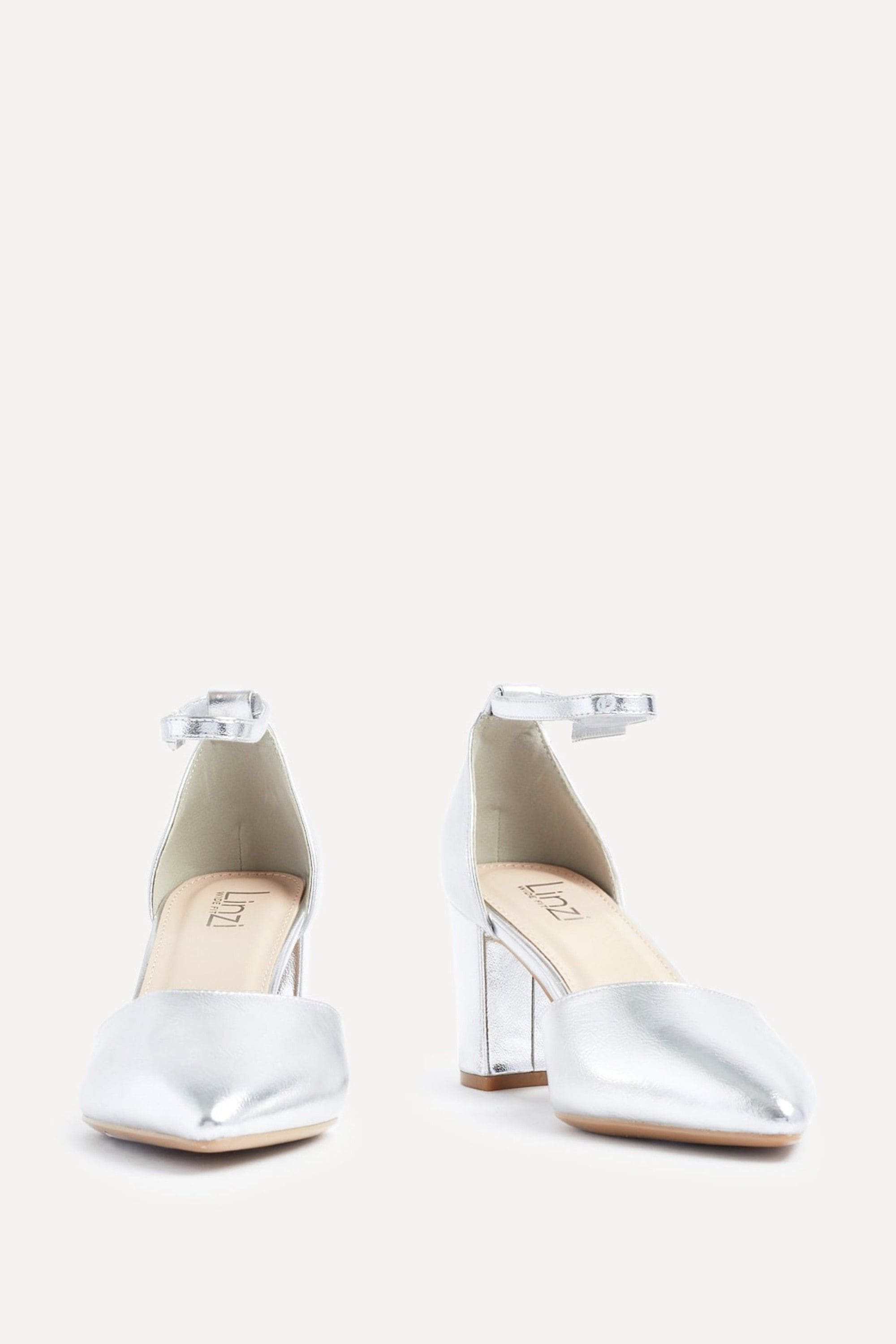 Linzi Davinas Wide Fit Silver Faux Leather Court Heels image 3