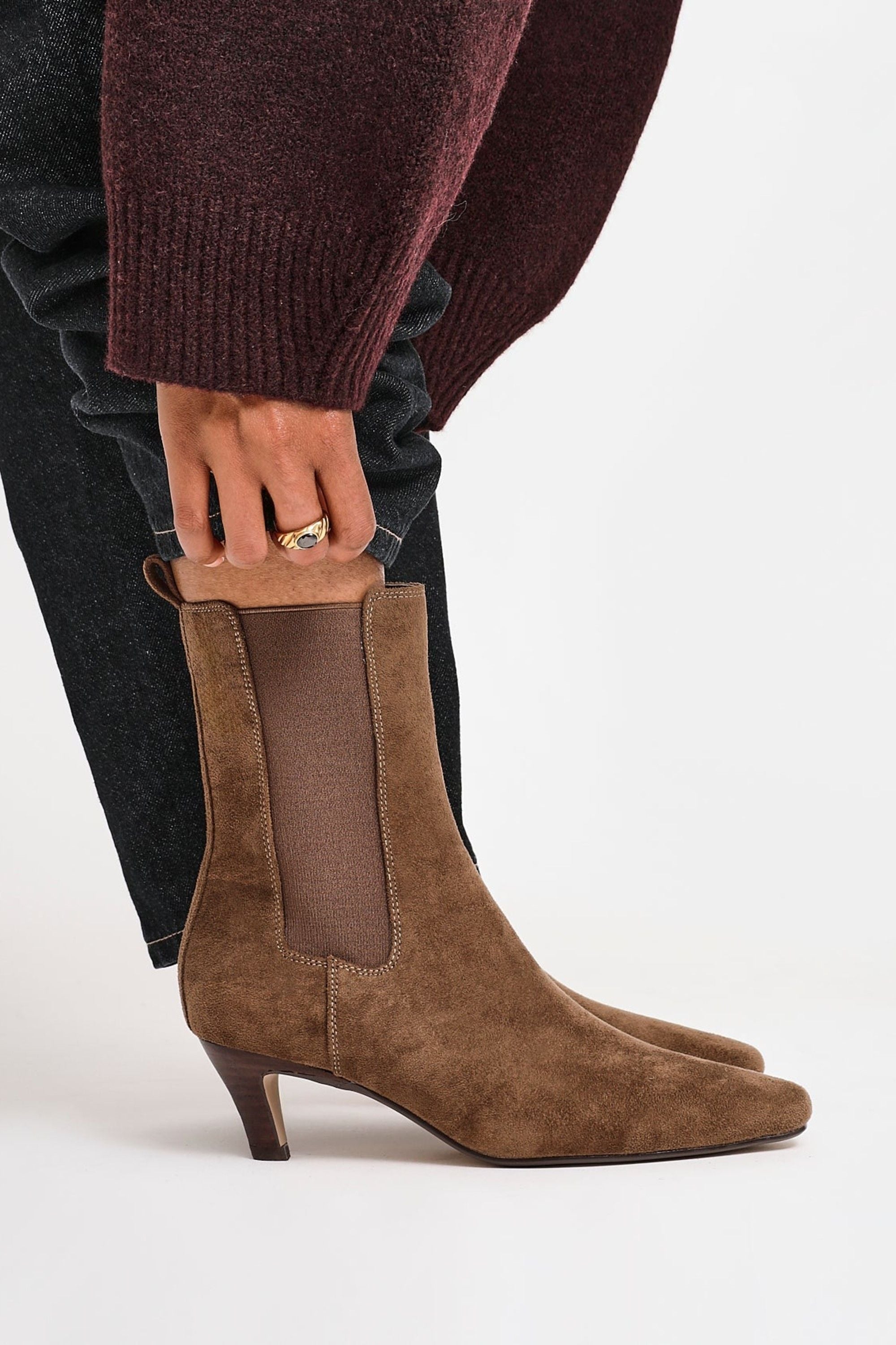 Linzi Ritual Sand Faux Suede Kitten Heel Chelsea Boot image 2