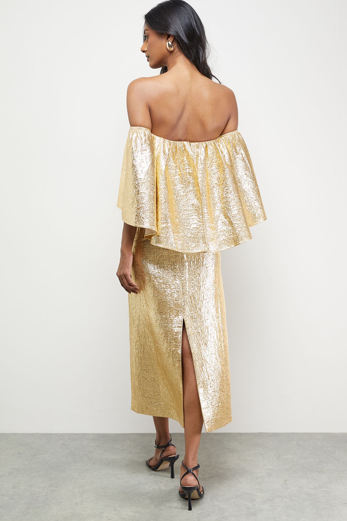 Warehouse Metallic Jacquard Volume Bardot Midi Dress Gold image 3