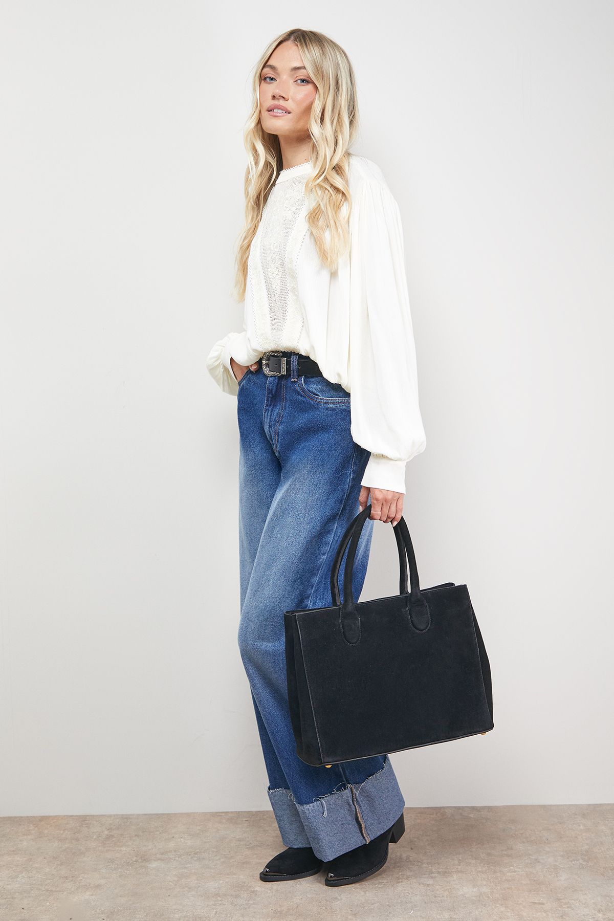 Oasis Claudia Suede Tote Bag With Pocket Black image 2