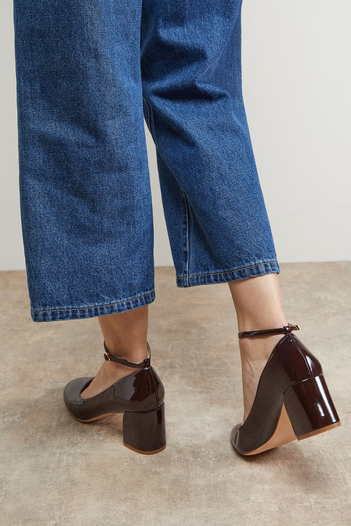 Oasis Venisha Faux Patent Leather Ankle Strap Medium Heel Court Shoes Chocolate image 3