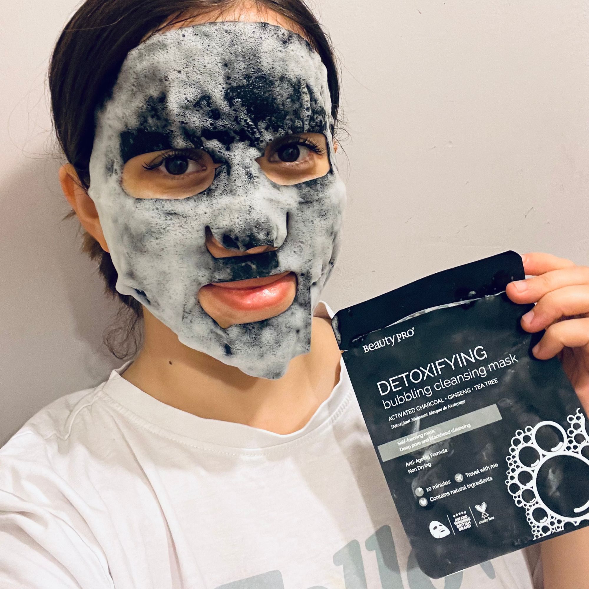 BEAUTYPRO Detoxifying Bubbling Cleansing Mask - Pack Of 4 image 6