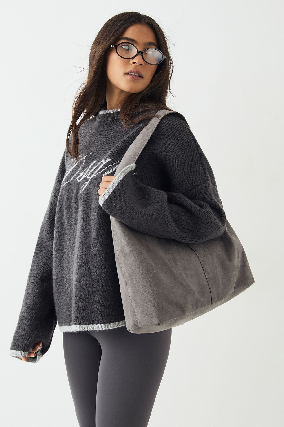 DSGN Studio DSGN Studio Script Contrast Oversized Knitted Jumper Navy image 3