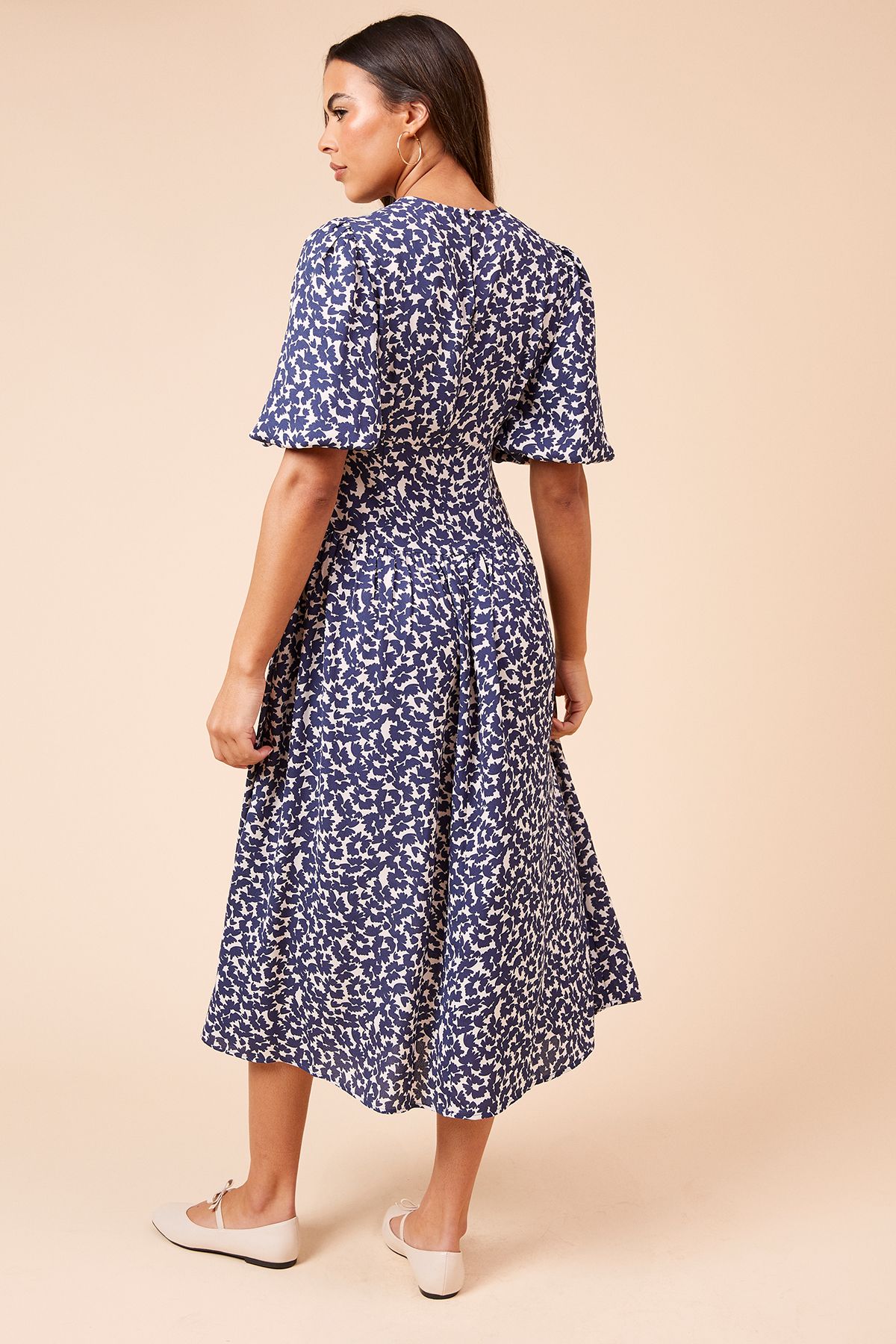 Dorothy Perkins Seamed Bodice Bagged Out Sleeve Midi Dress Navy image 3