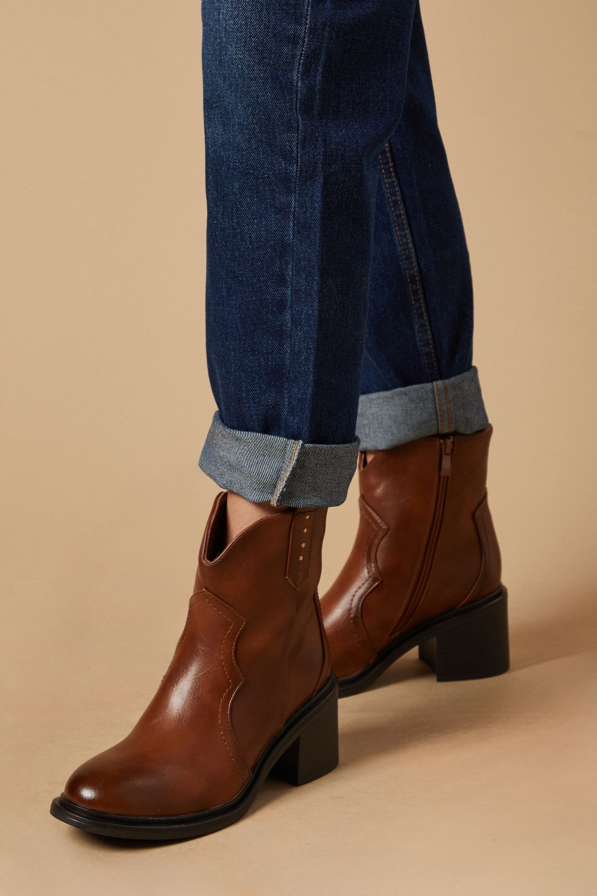 Oasis Mckayla Tab Detail Block Heel Ankle Boots Tan image 2