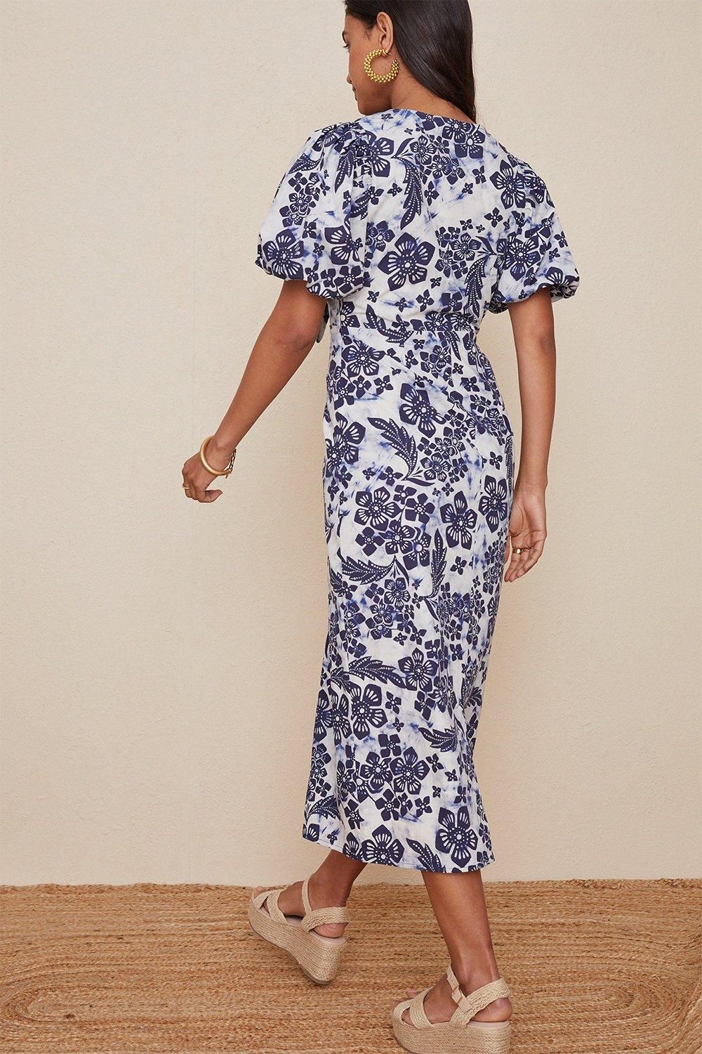 Oasis Petite Tie Front Floral Printed Midi Dress Blue image 3