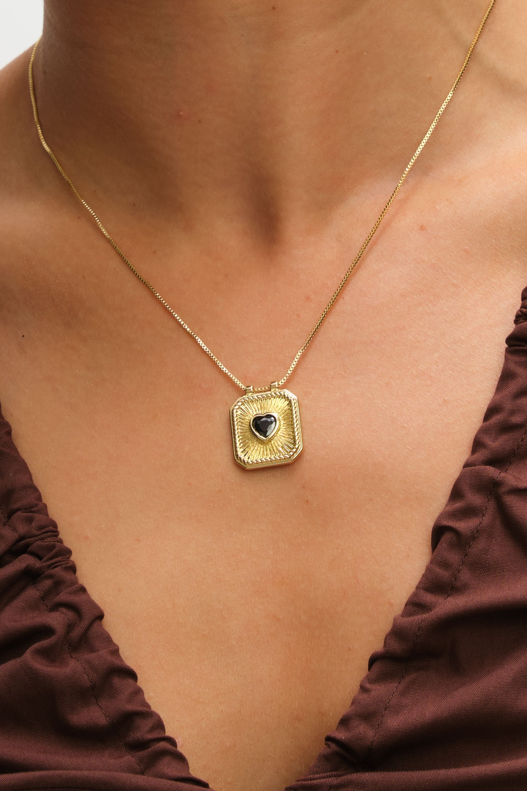 Inicio 14K Gold Plated Jet and Heart Charm Necklace - Gift Pouch image 2