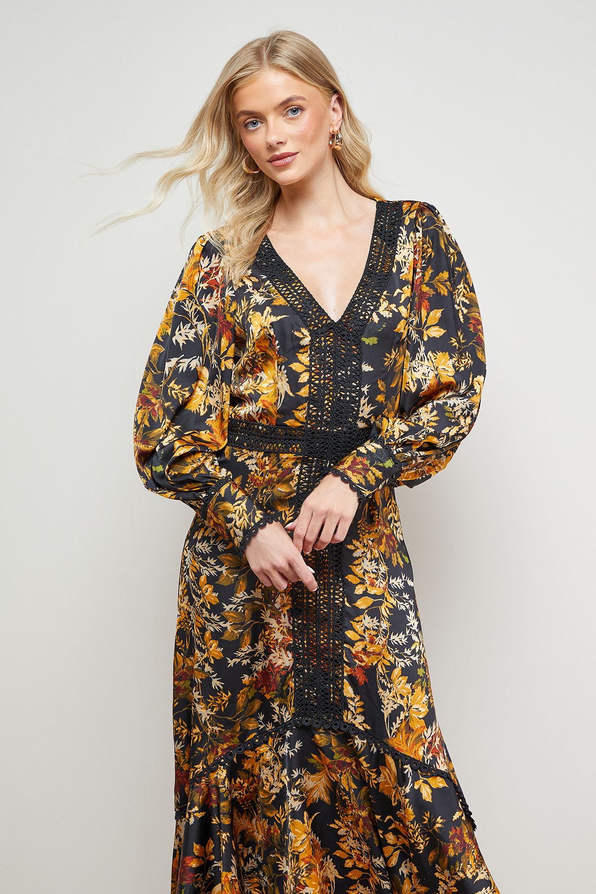 Oasis Printed Lace Trim Detail High Low Hem Midi Dress Floral image 2