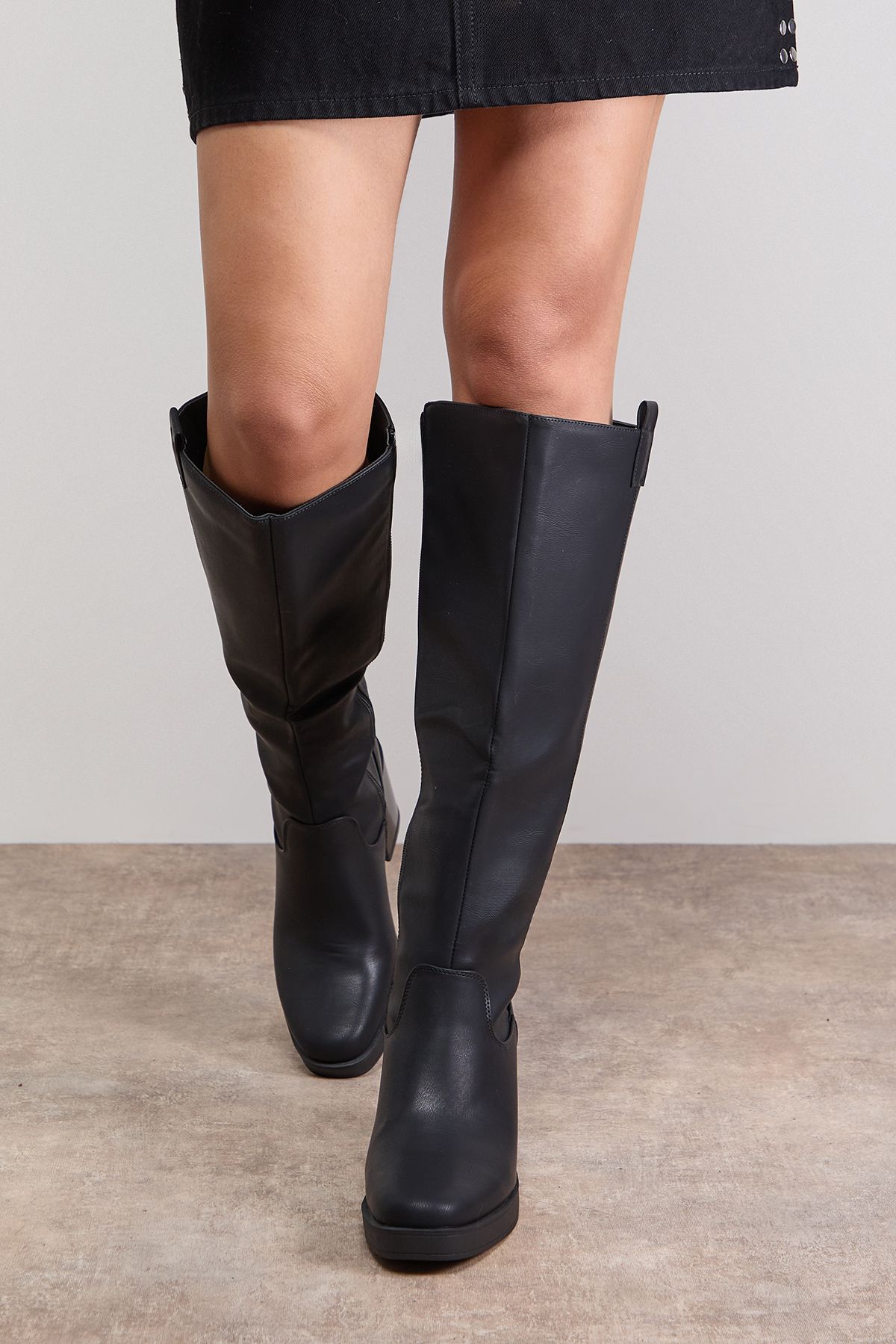 Oasis Marina Faux Leather Round Toe Platform High Block Heel Knee Boot Black image 3