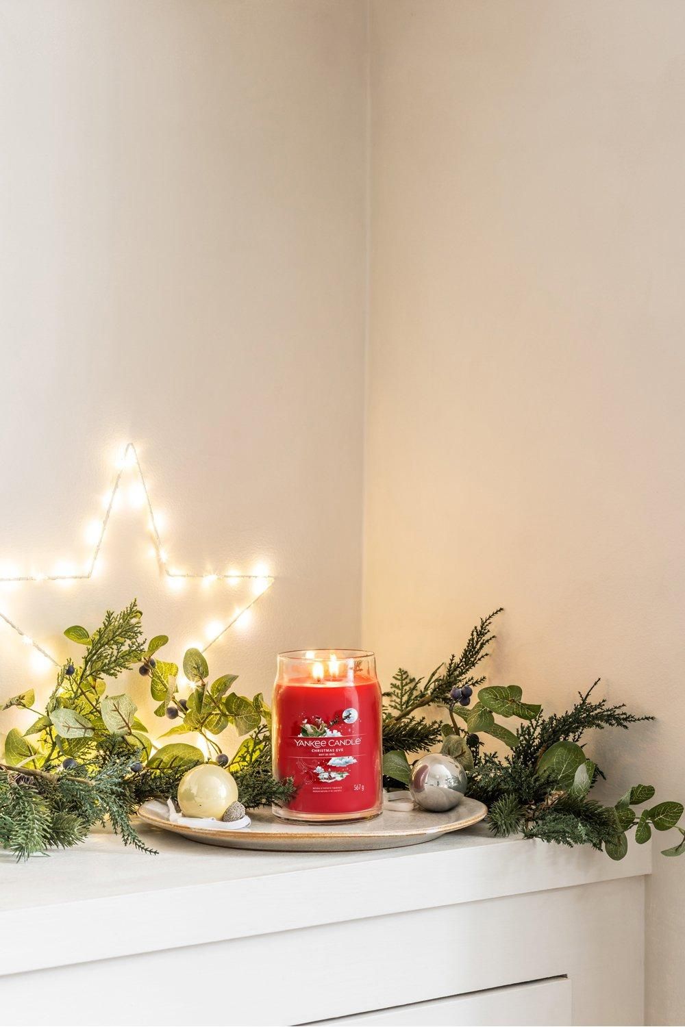 Yankee Candle Christmas Eve Signature Large Jar Candle Multi image 2