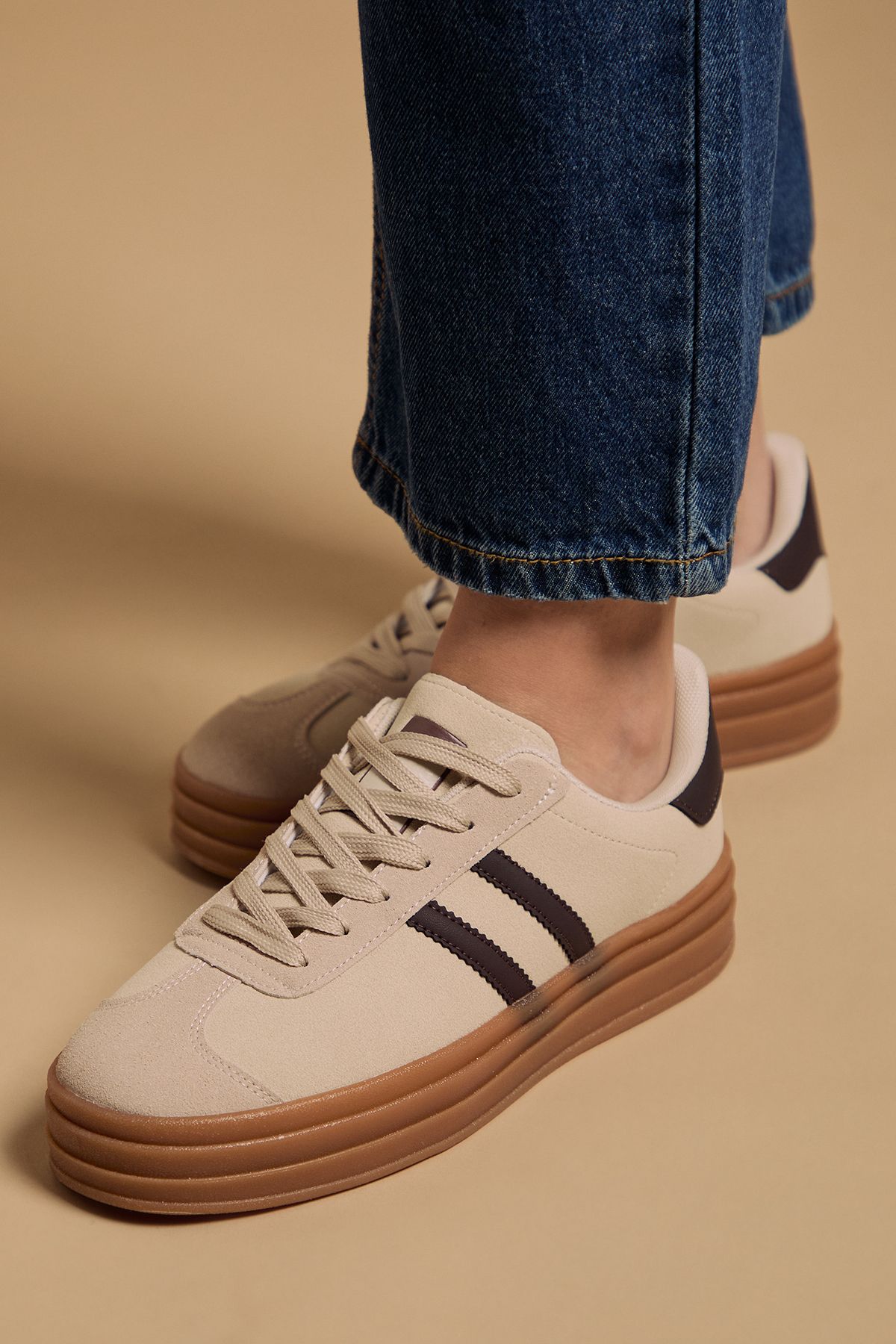 Oasis Issie Faux Suede Lace Up Platform Trainers Neutral image 4