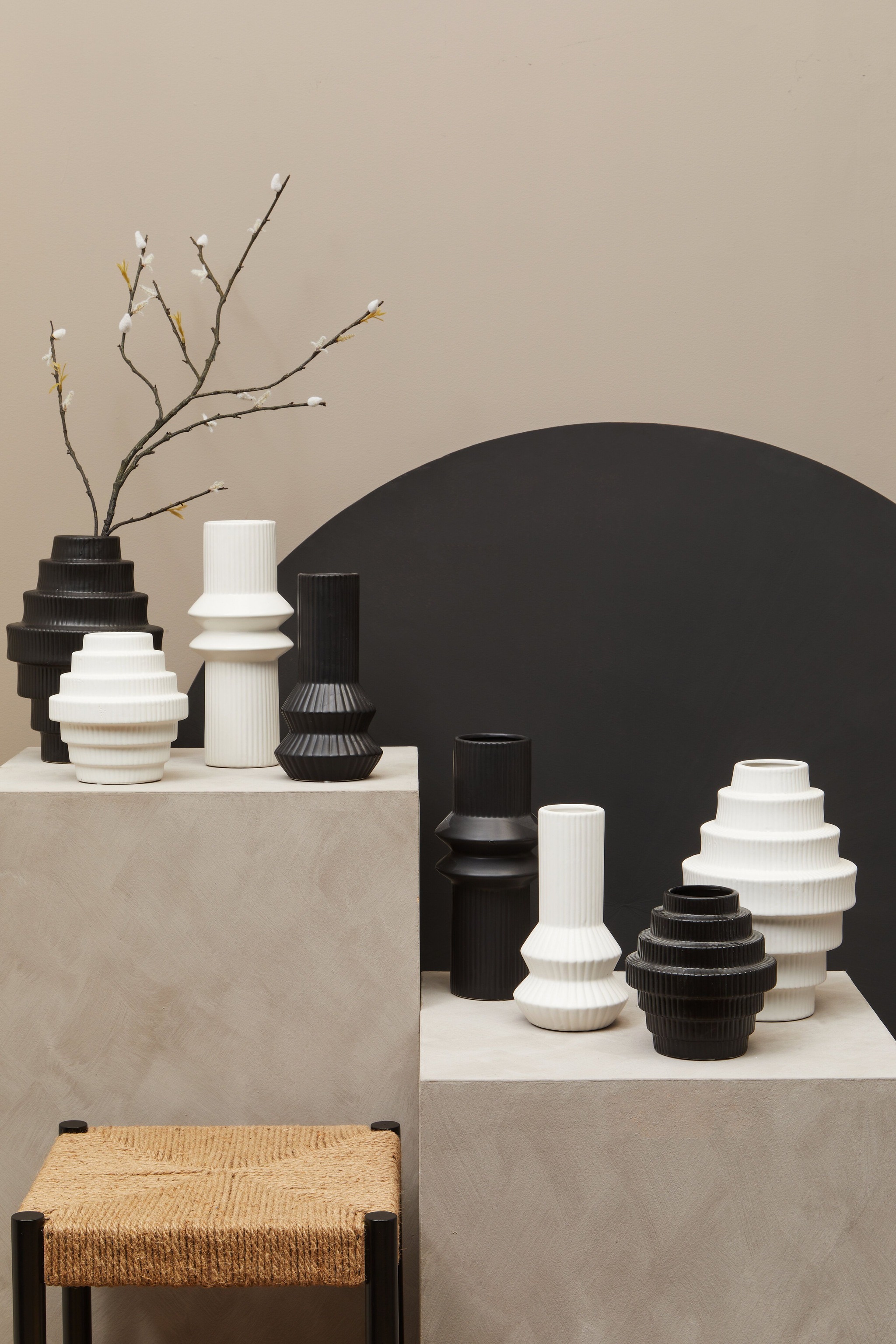 Orsina Modern Design Large Vase, Versatile And Stylish Flower Ceramic vase, Lightweight Vase For Flowers image 2