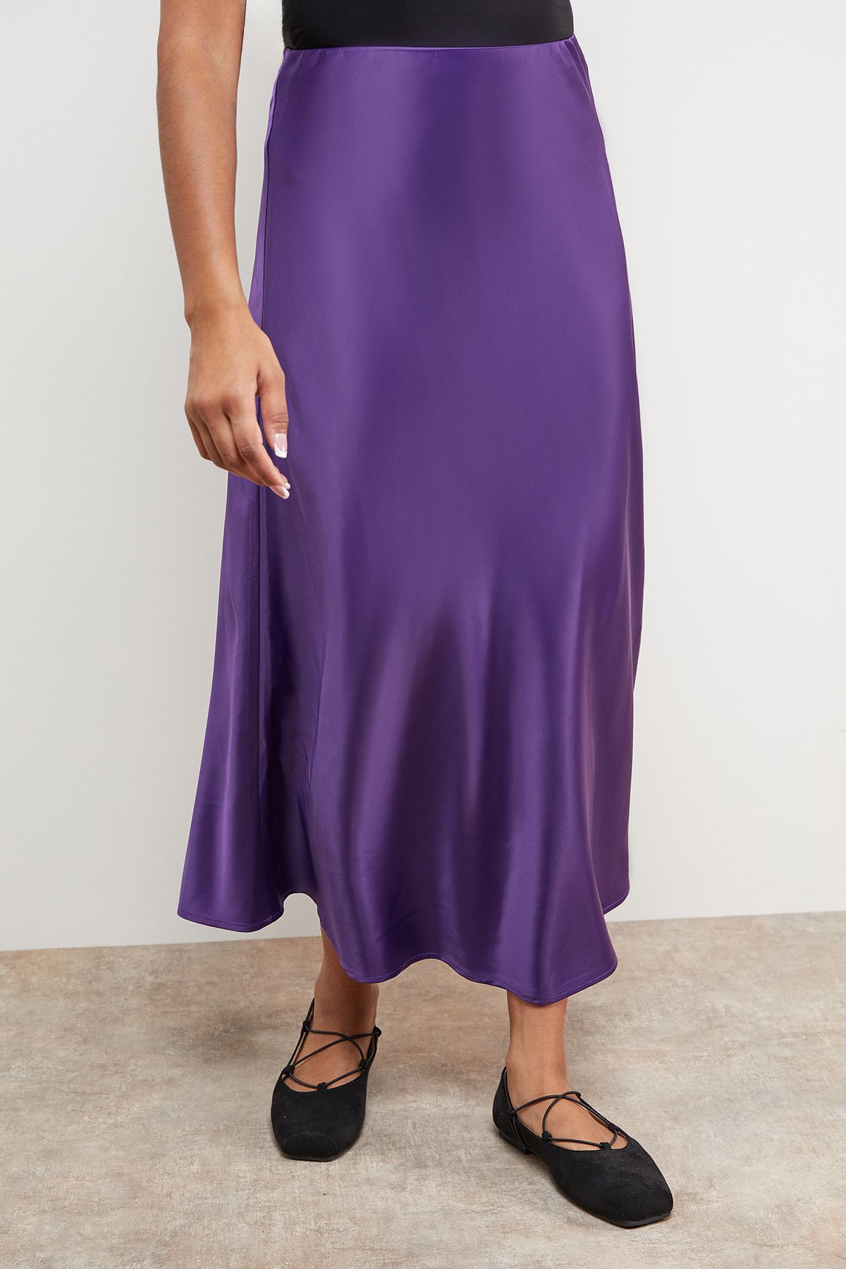 Oasis Bias Cut Satin Midi Skirt Mulberry image 2