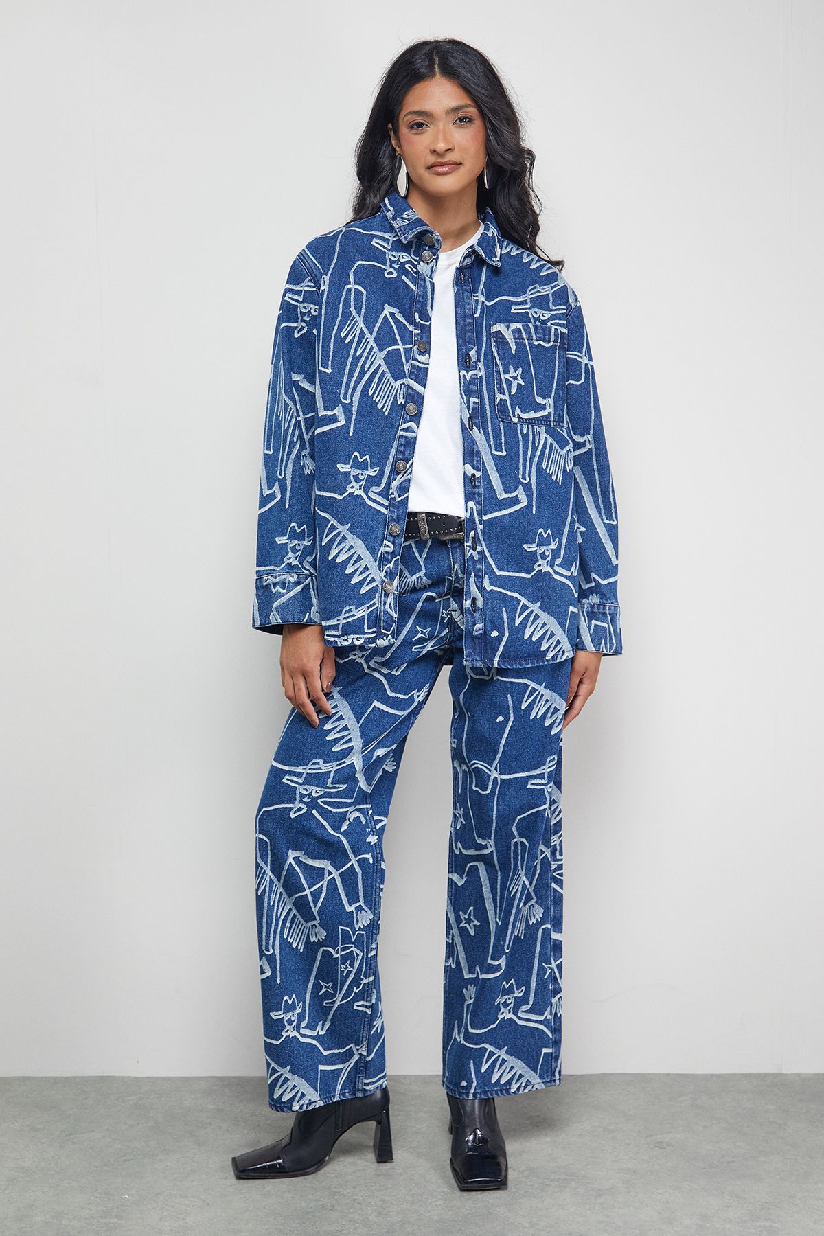 Warehouse Tony Oversized Printed Denim Shirt Co-ord Mid Blue image 3