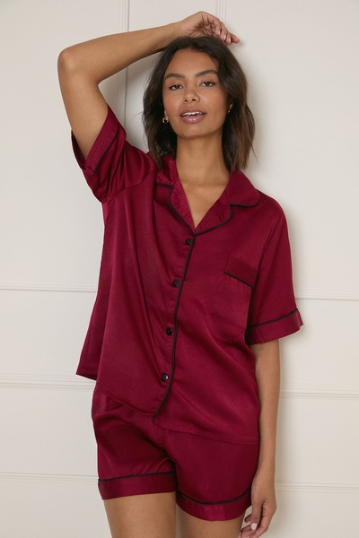 Oasis Plain Satin Short Sleeve Nightwear set Plum