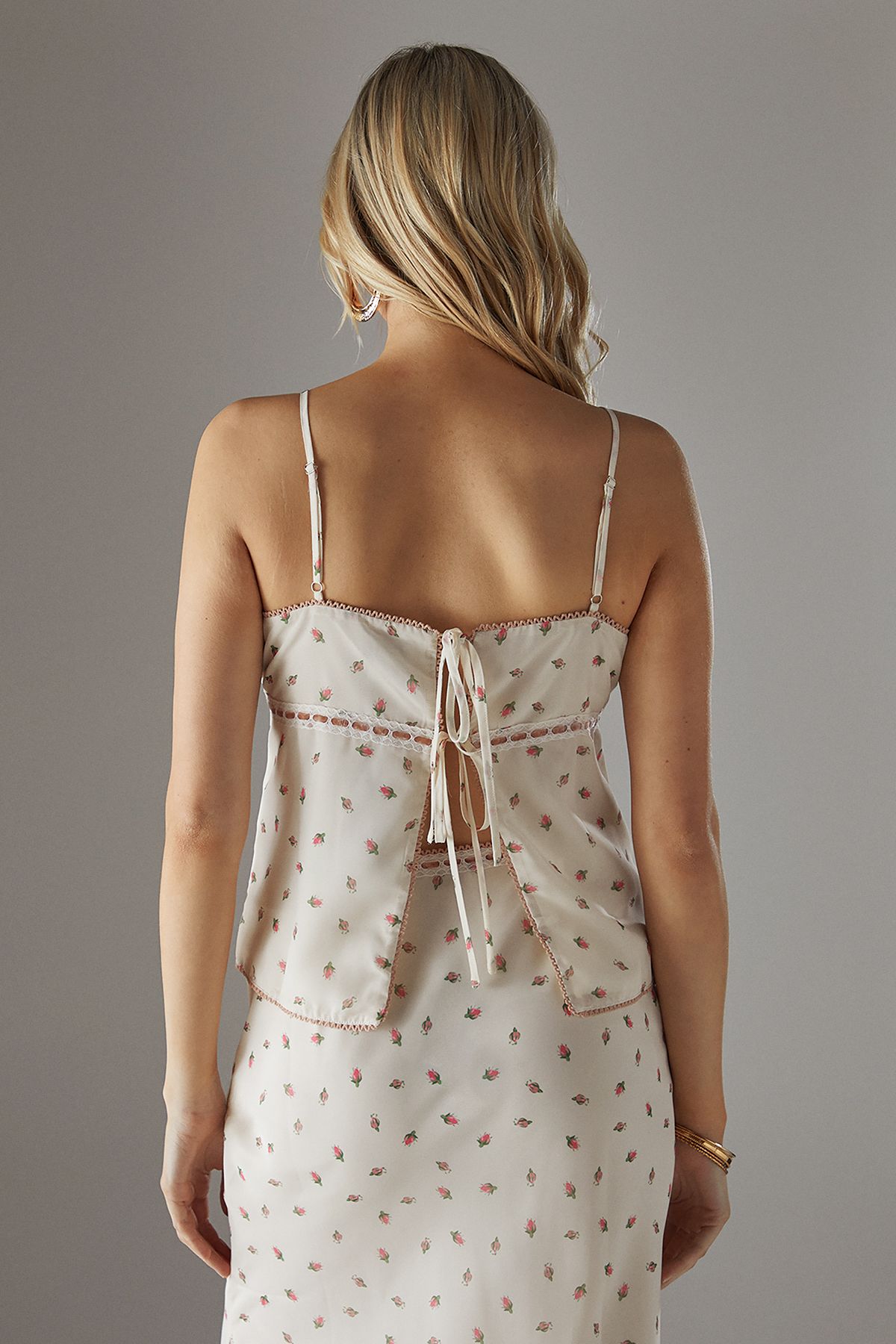 Warehouse Ruched Bust Lace Trim Milkmaid Strappy Top Floral image 4