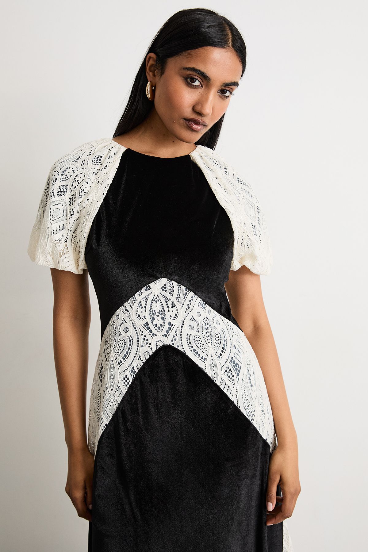 Warehouse Velvet Lace Panelled Midi Tea Dress Black image 2