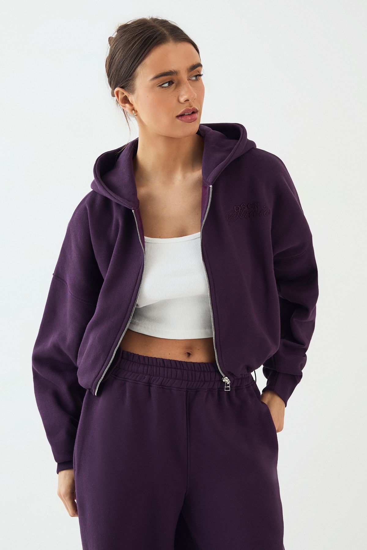 DSGN Studio DSGN Studio Towelling Applique Boxy Zip Through Hoodie Aubergine image 3