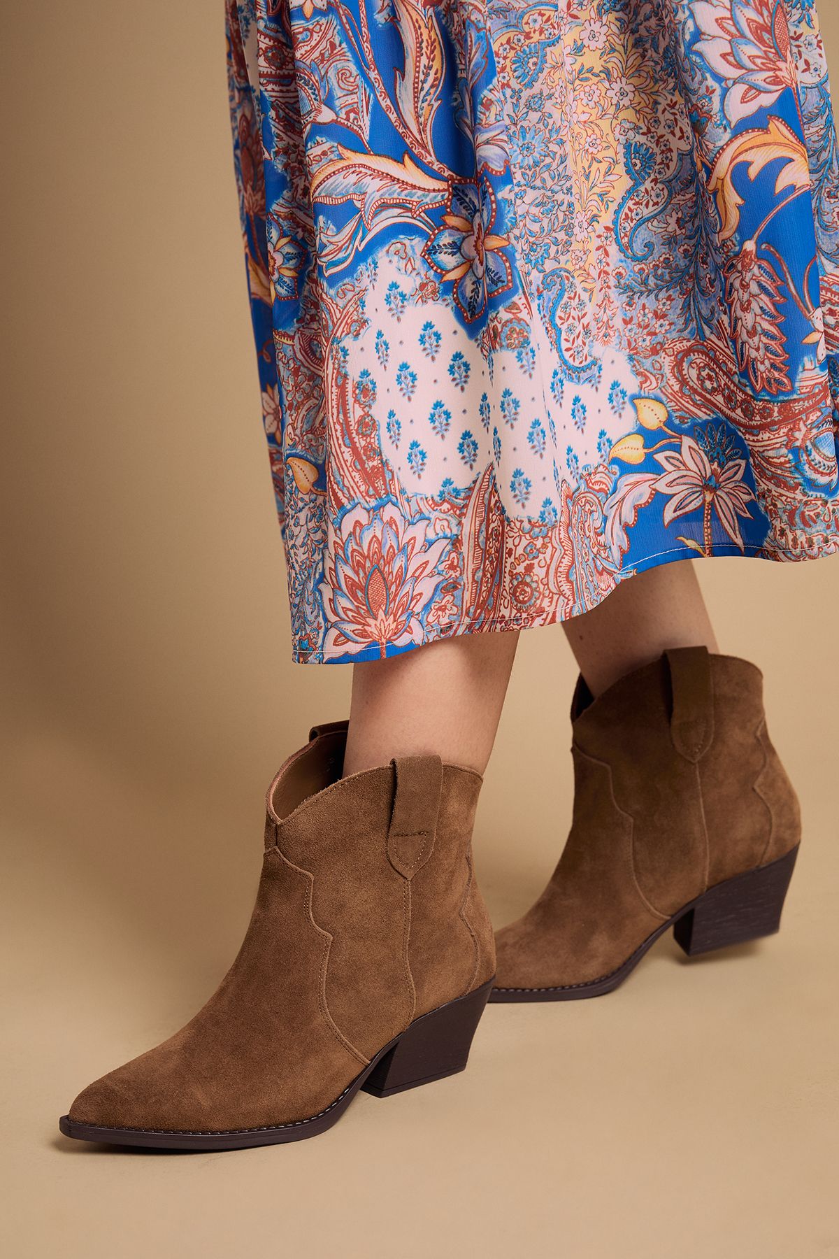 Oasis Amber Real Suede Western Ankle Boots Mocha