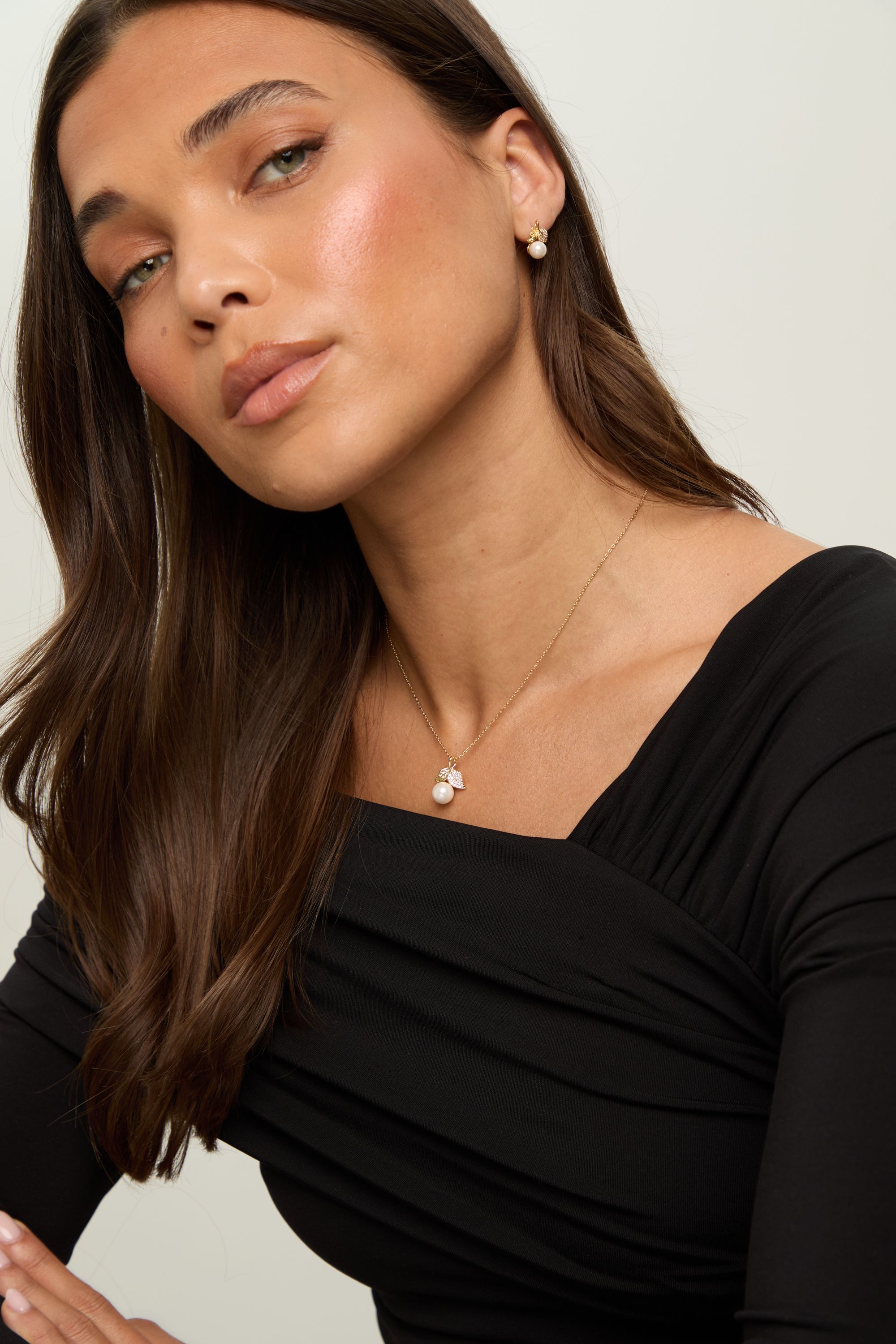 Jon Richard Rhodium Plated and Cubic Zirconia Pearl and Leaf Set - Gift Box image 3