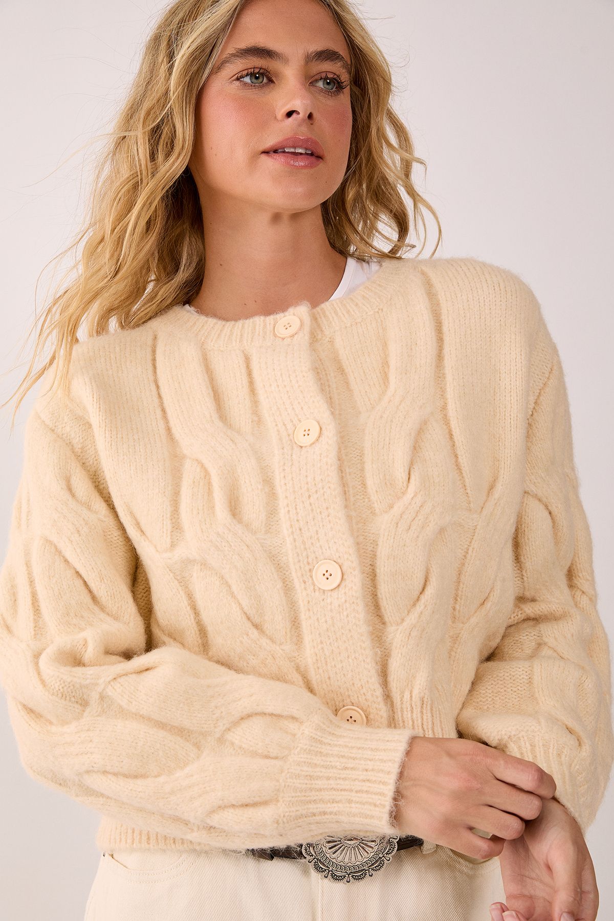 NastyGal Cable Boxy Button Through Cardigan Cream image 4