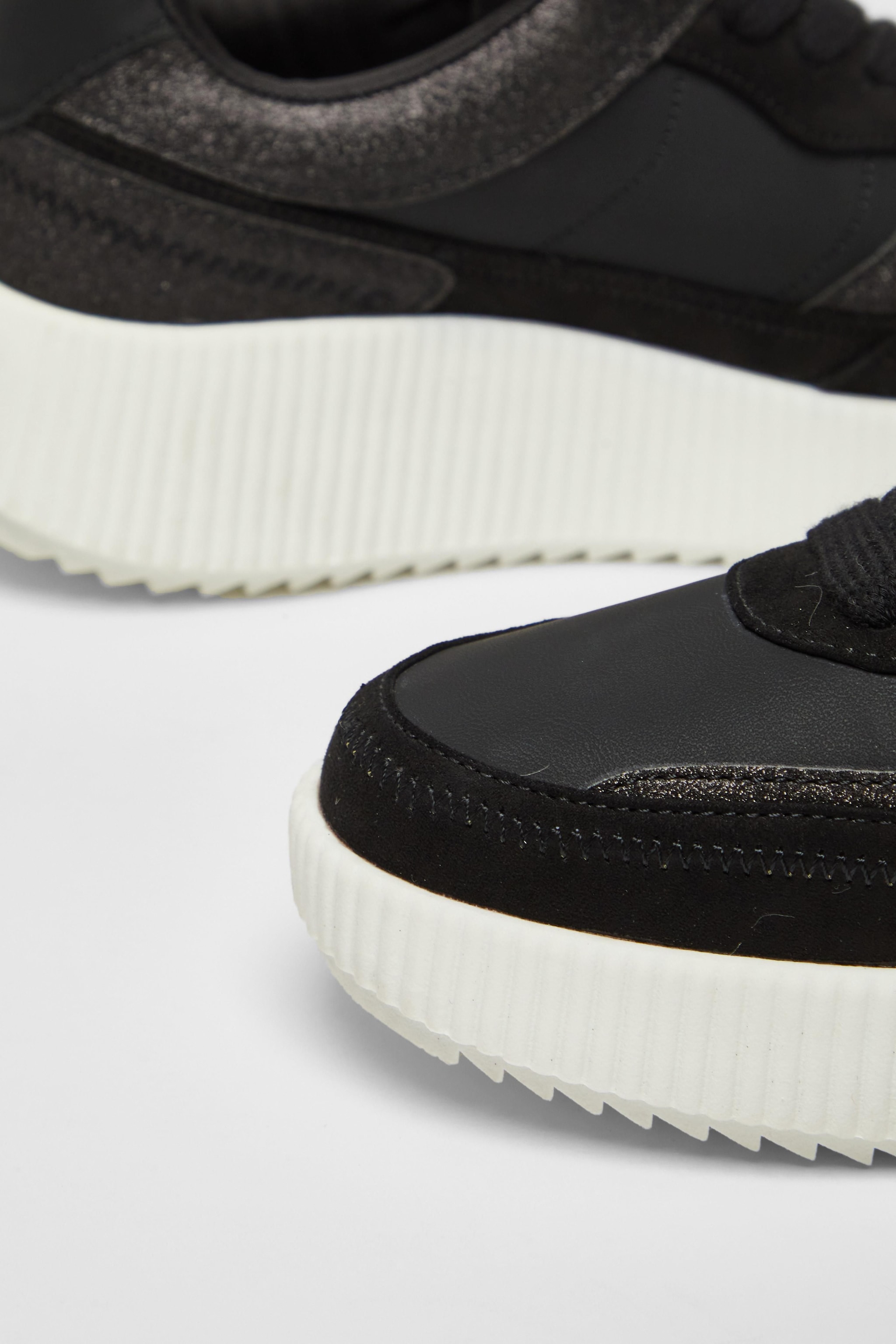 Quiz Black Glitter Chunky Trainers image 4