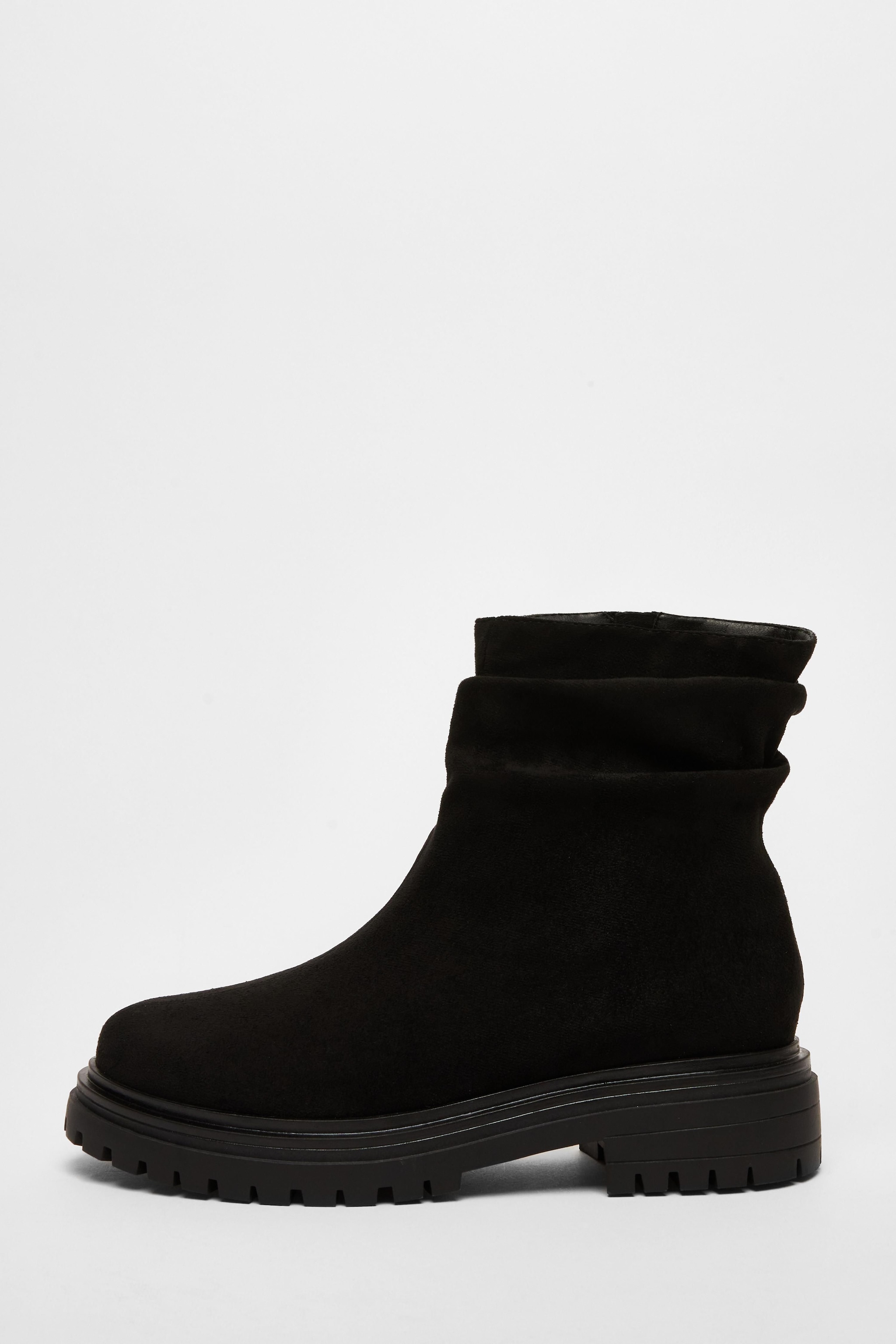 Quiz Black Faux Suede Ruched Ankle Boots image 3