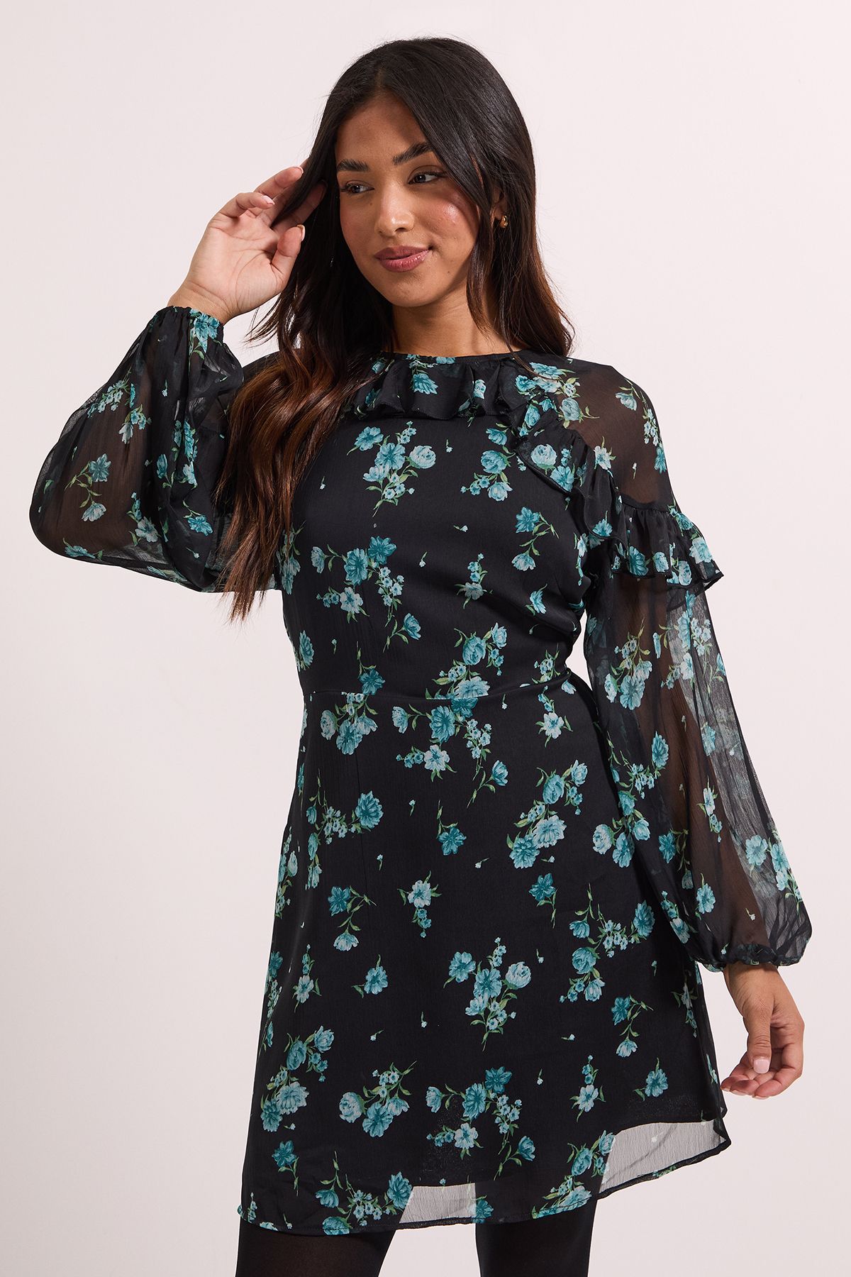 Dorothy Perkins Petite Green Floral Frill Detail Blouson Sleeve Mini Dress Green image 2
