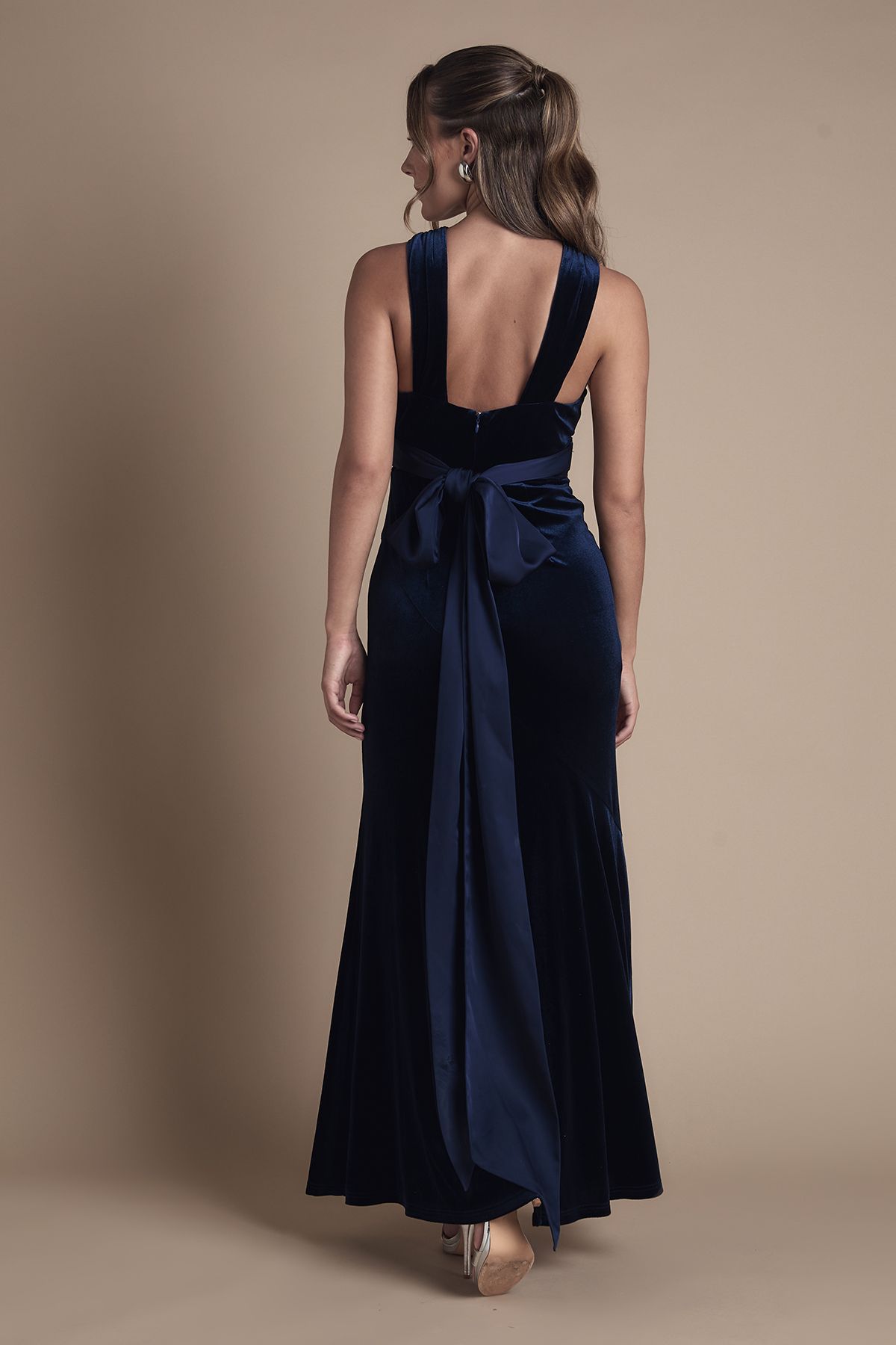 Coast Velvet Halterneck Fishtail Maxi Bridesmaid Dress Navy image 4