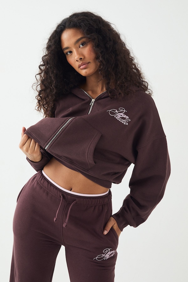 DSGN Studio DSGN Studio Contrast Script Boxy Crop Zip Through Hoodie Chocolate