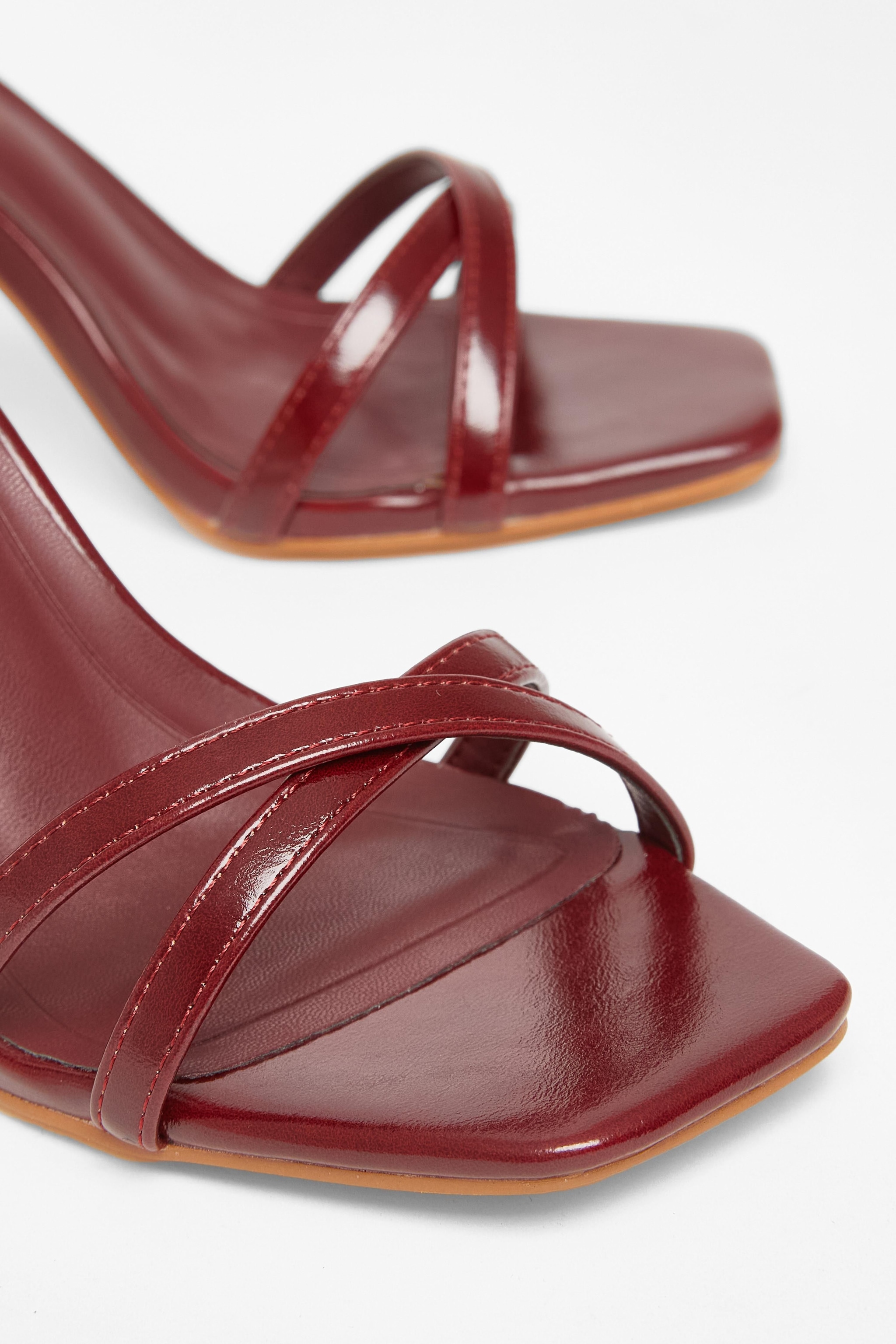 Quiz Burgundy Wide Fit Barely There Heels image 4