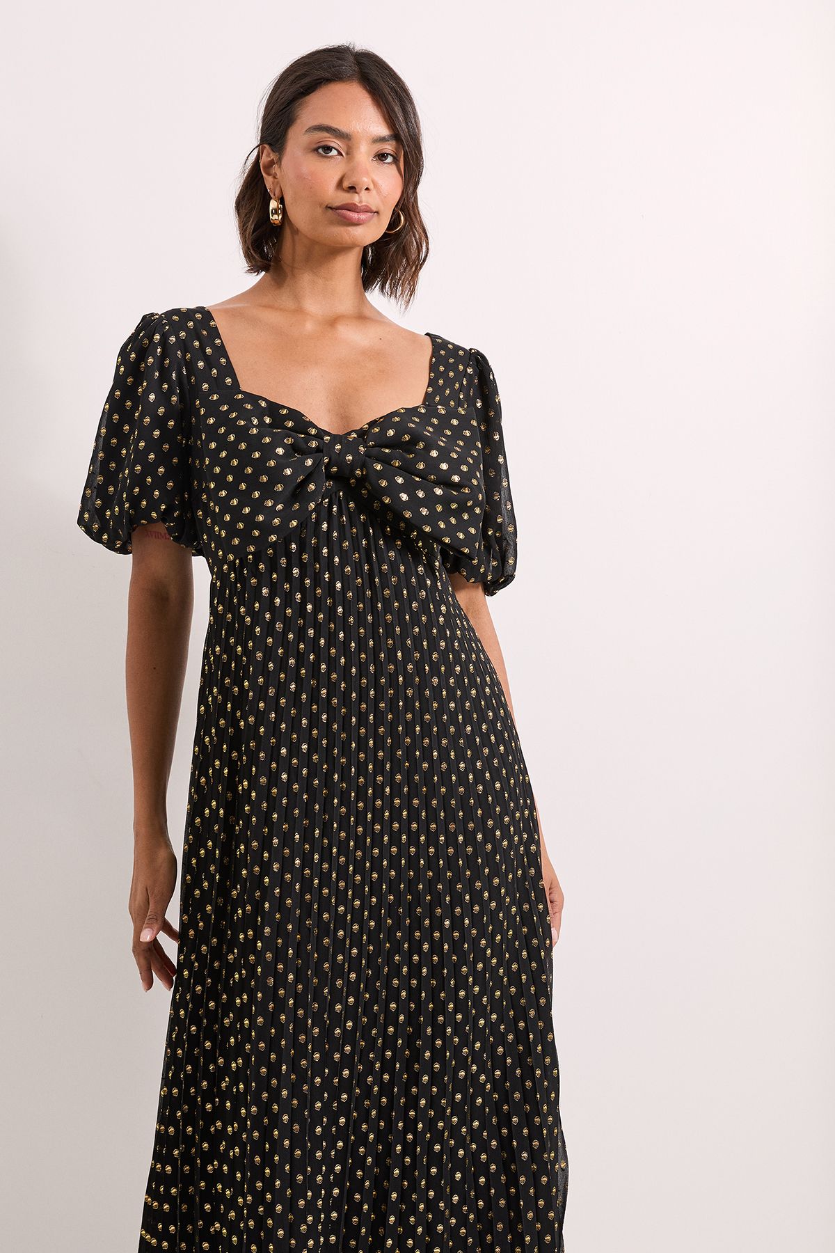 Dorothy Perkins DP Luxe Bow Front Puff Sleeve Metallic Midaxi Dress Black image 2