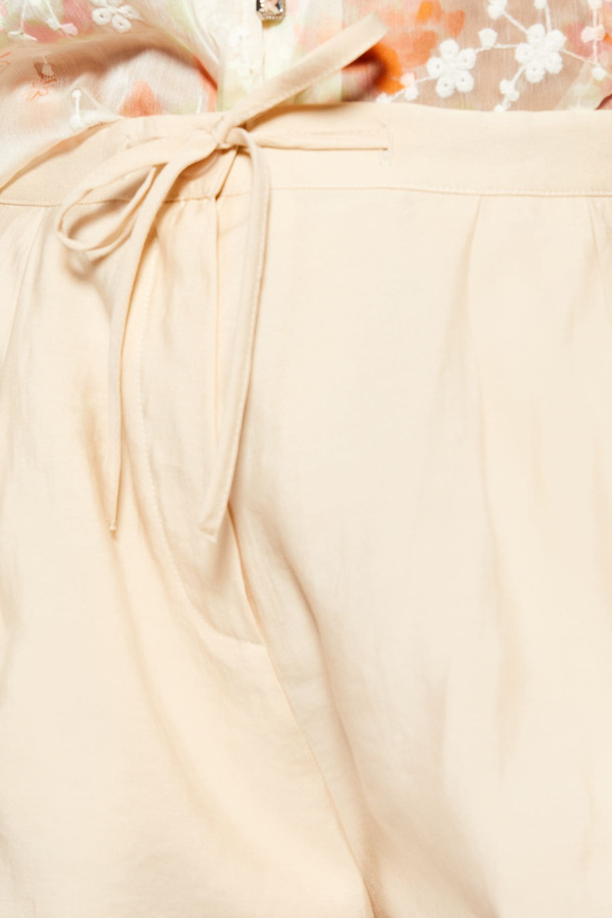 RUNWAY 1.8.1.8 Runway 1.8.1.8 Puffball Shorts Cream image 5