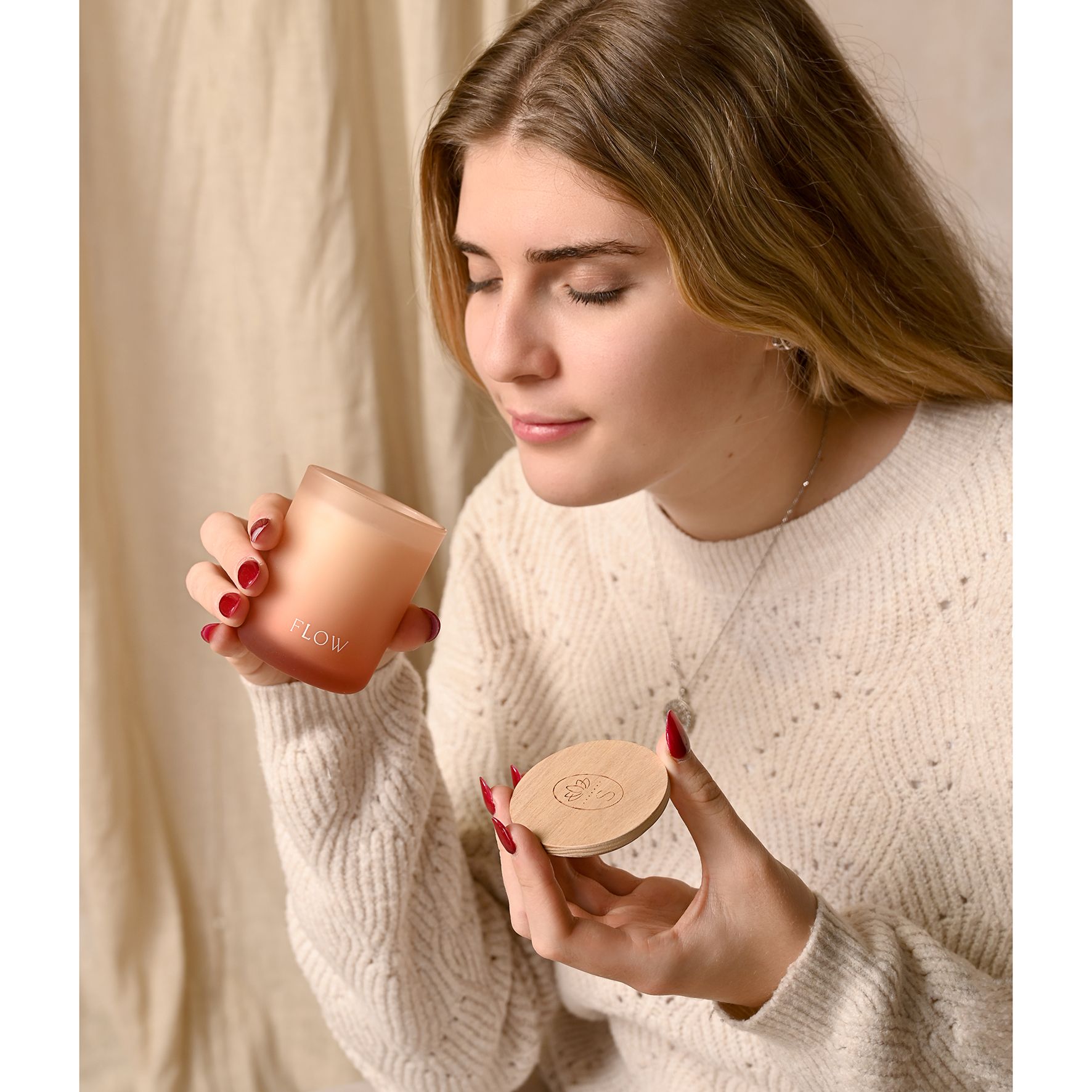 Serenity Flow Candle 120g Bergamot, Myrrh & Sandalwood image 4