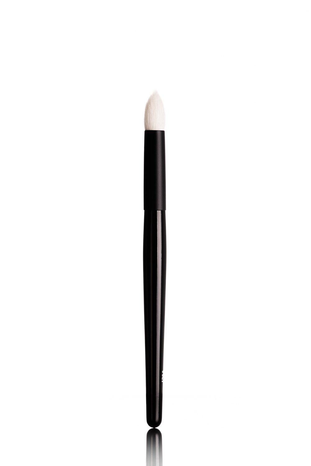 Wayne Goss E3 Large Eye Crease Brush Black image 3