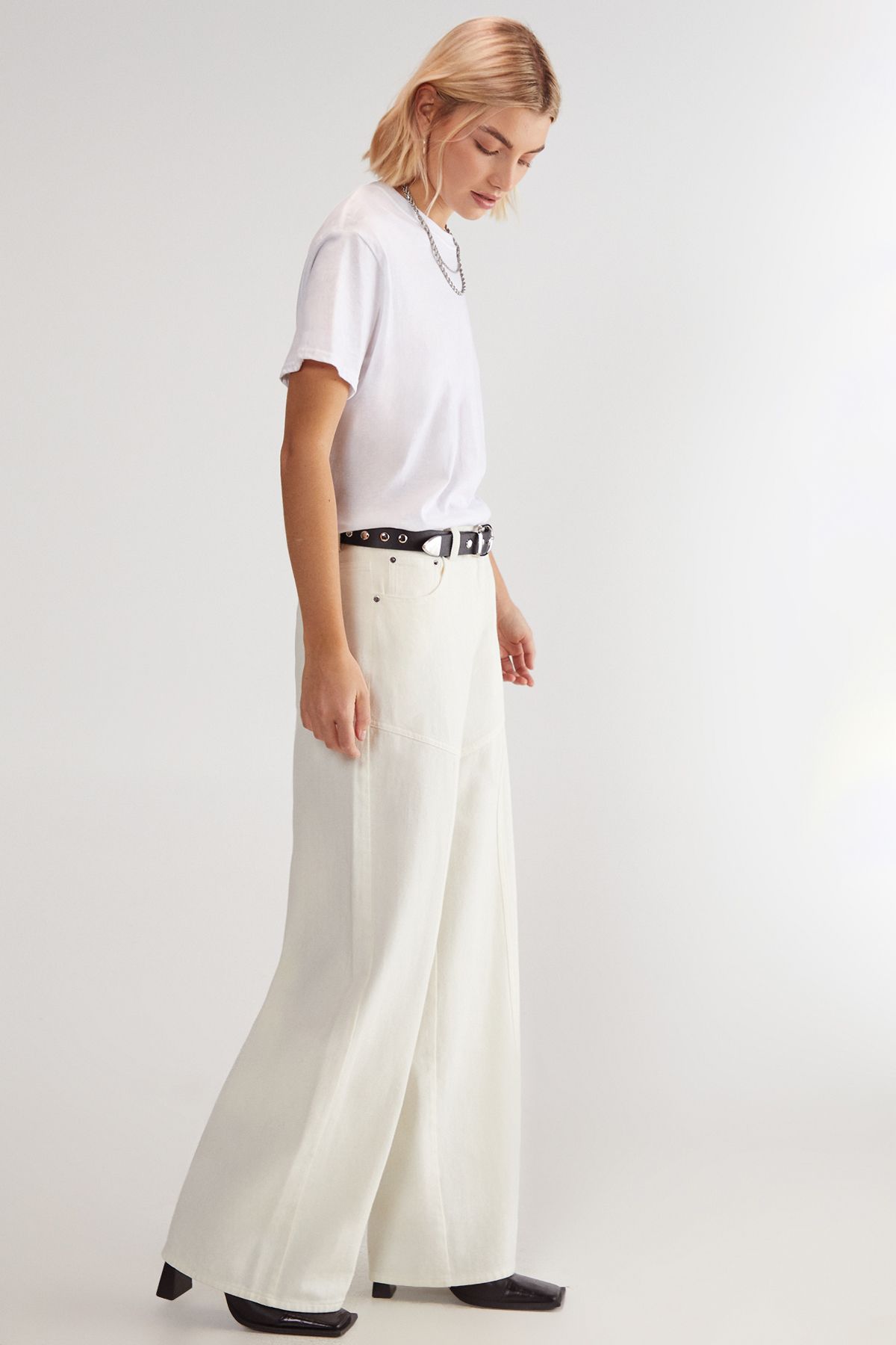 NastyGal Denim Straight Leg Jeans Ecru