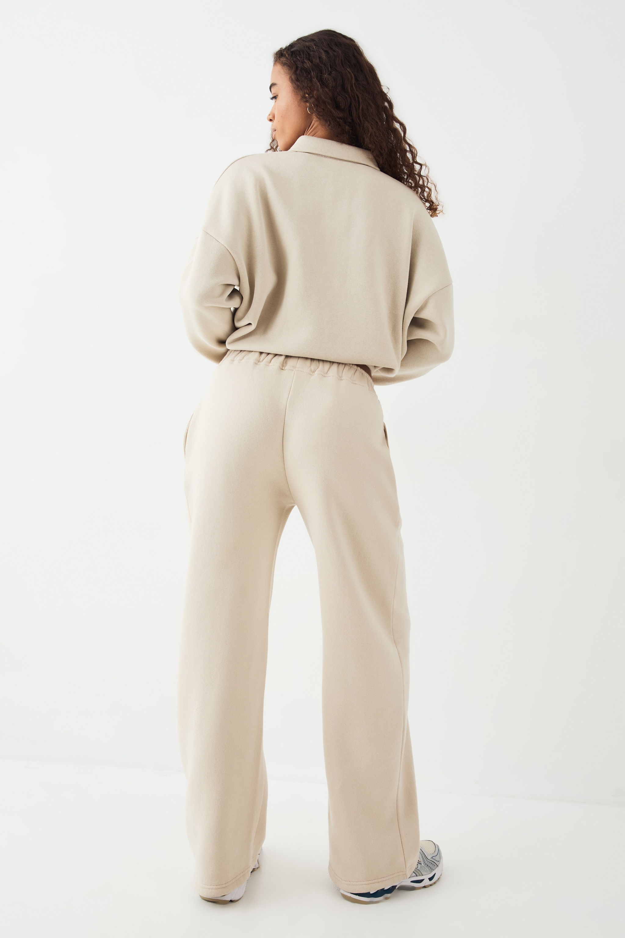 DSGN Studio DSGN Studio Embossed Wide Leg Jogger Stone image 2