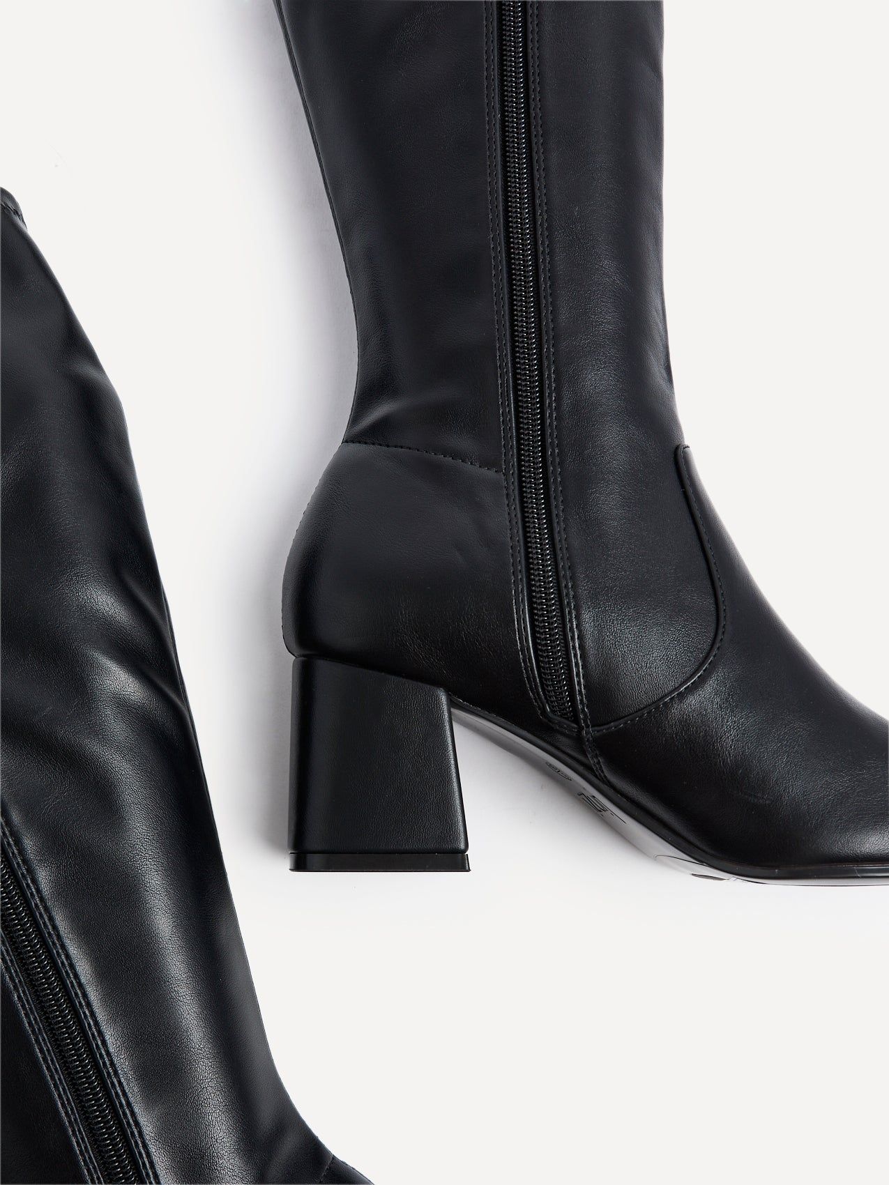 Linzi Frosty Black Faux Leather Block Heeled Knee High Boot image 4