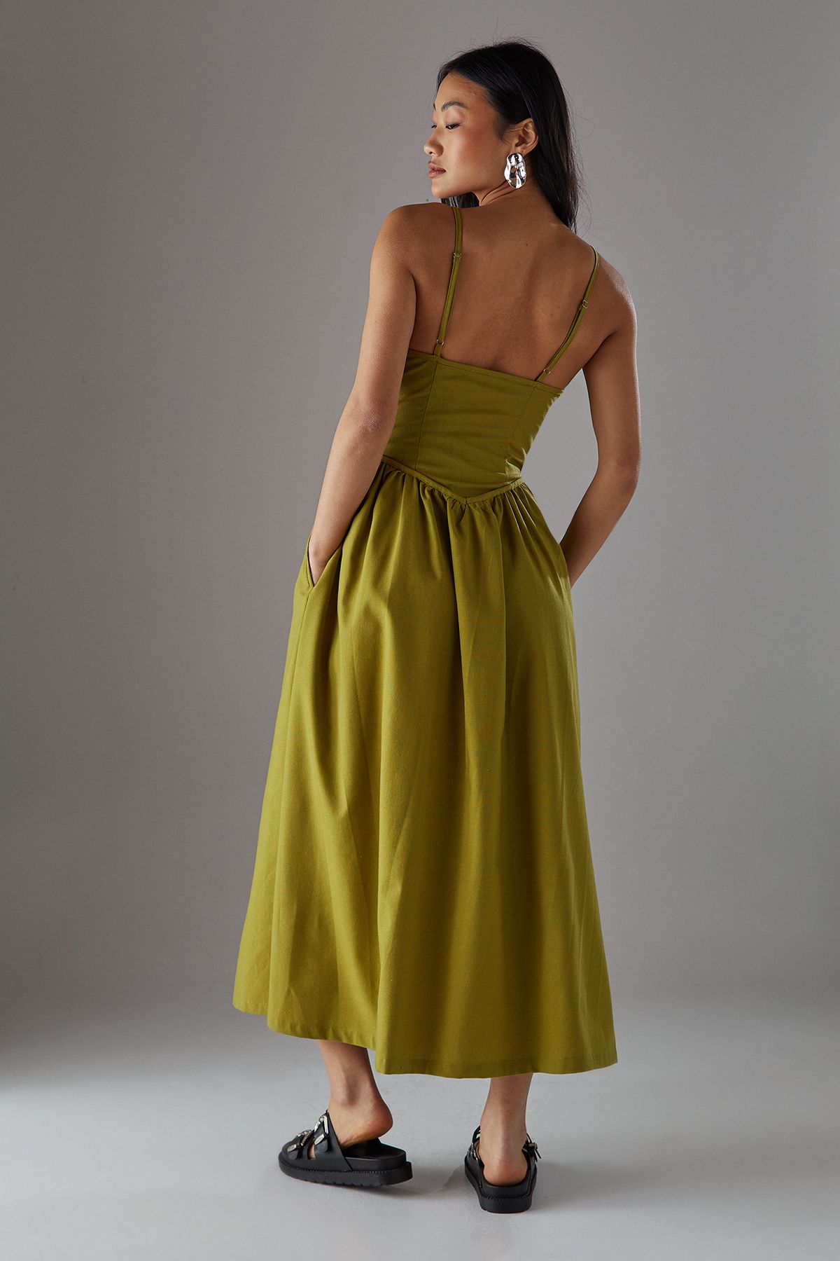 Warehouse Petite Linen Blend Plunge Neck Midi Sundress Olive image 4