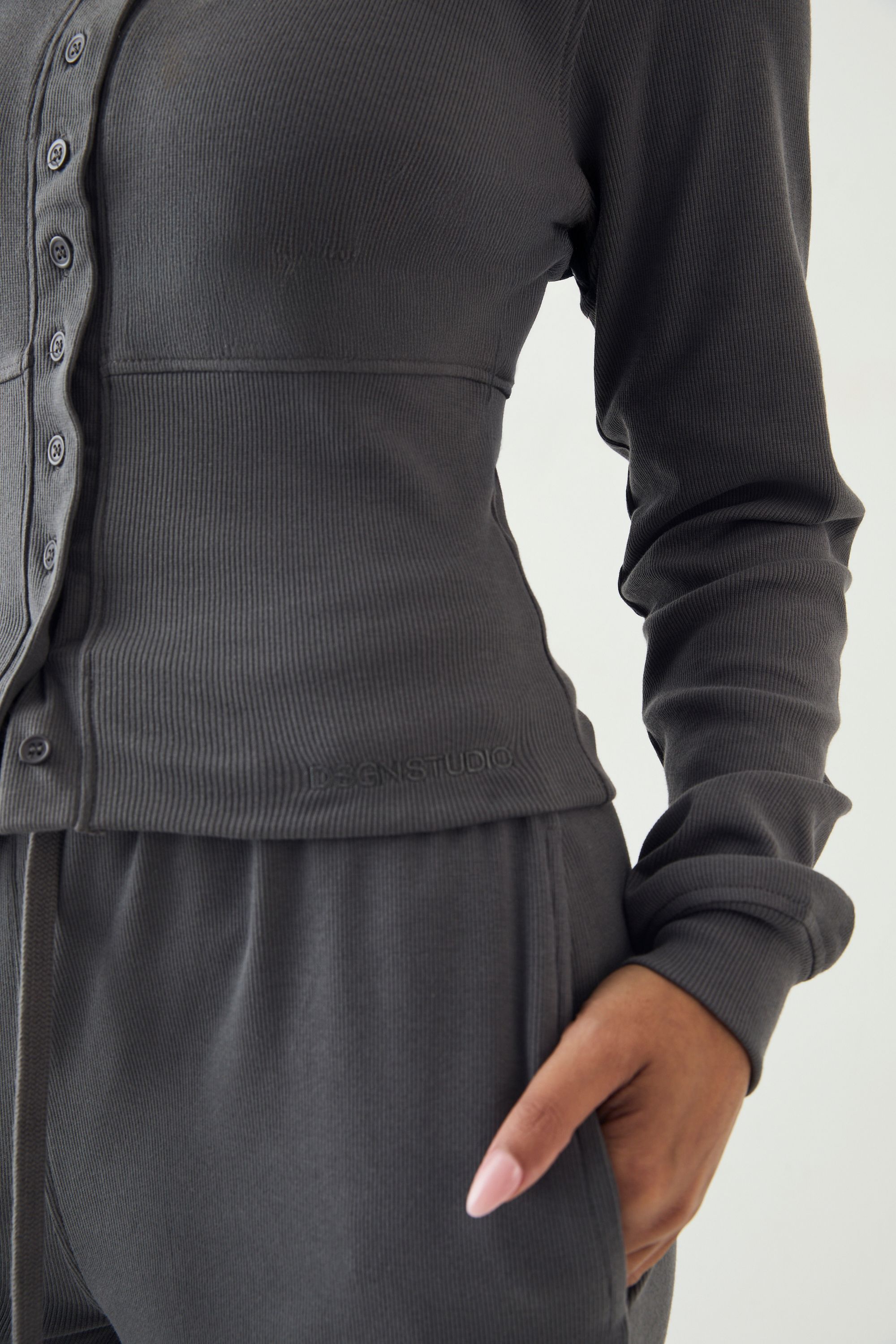 DSGN Studio DSGN Studio Button Through Cinched Hooded Rib Top Charcoal image 4