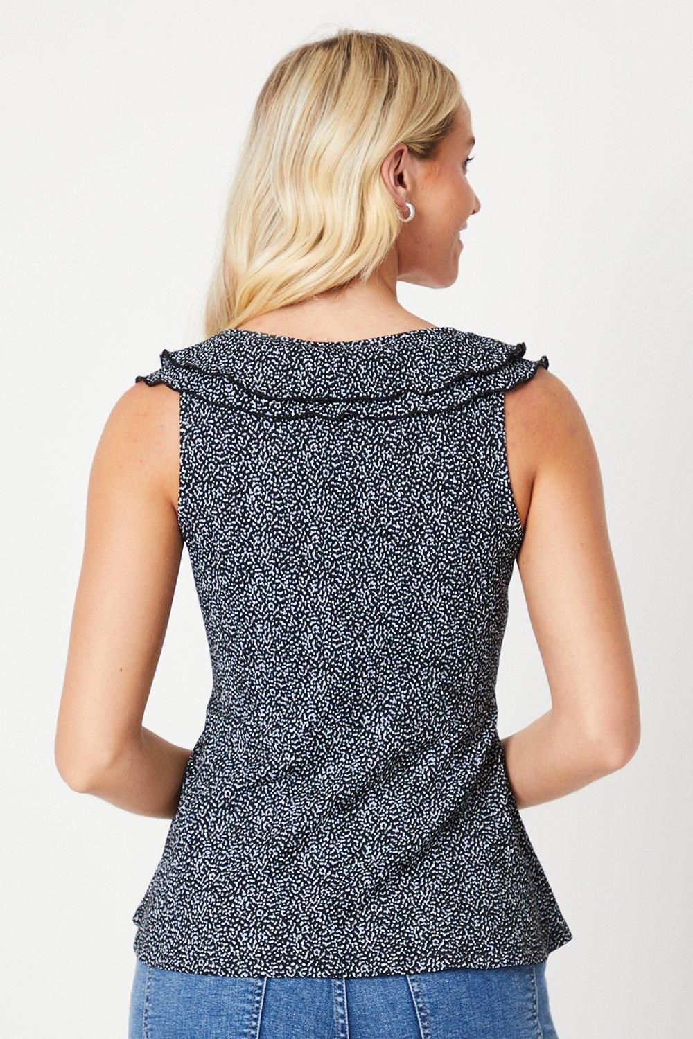 Dorothy Perkins Double Frill Neck Detail Top Mono image 3