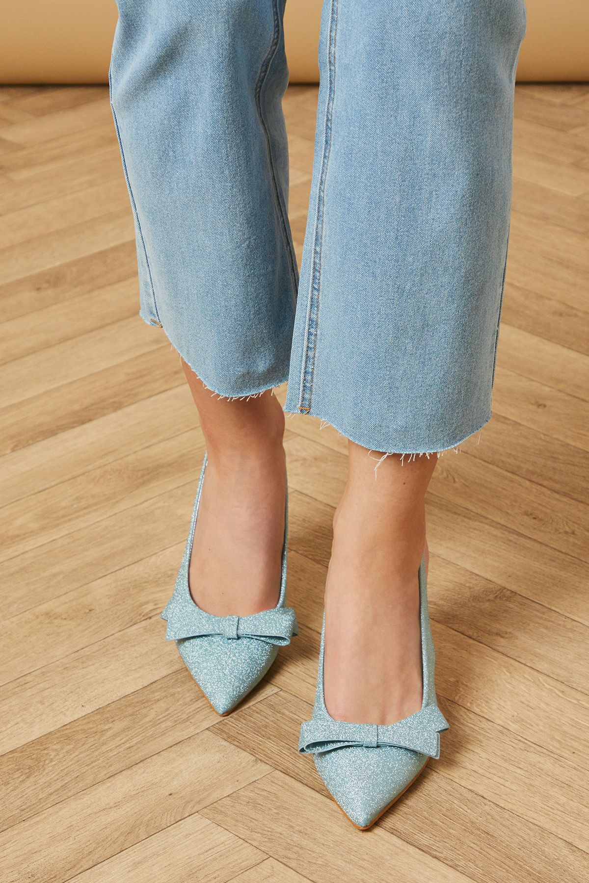 Oasis Brina Glitter Bow Detail Slingback High Stiletto Heel Court Shoes Blue image 3