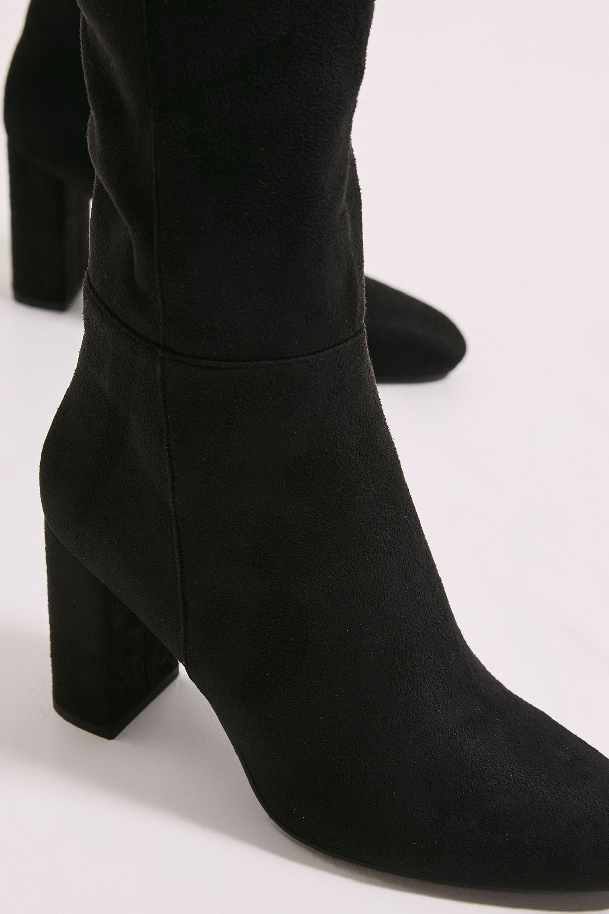 Dorothy Perkins Wide Fit Liliana Almond Toe High Block Heel Knee Boots Natural Black image 4