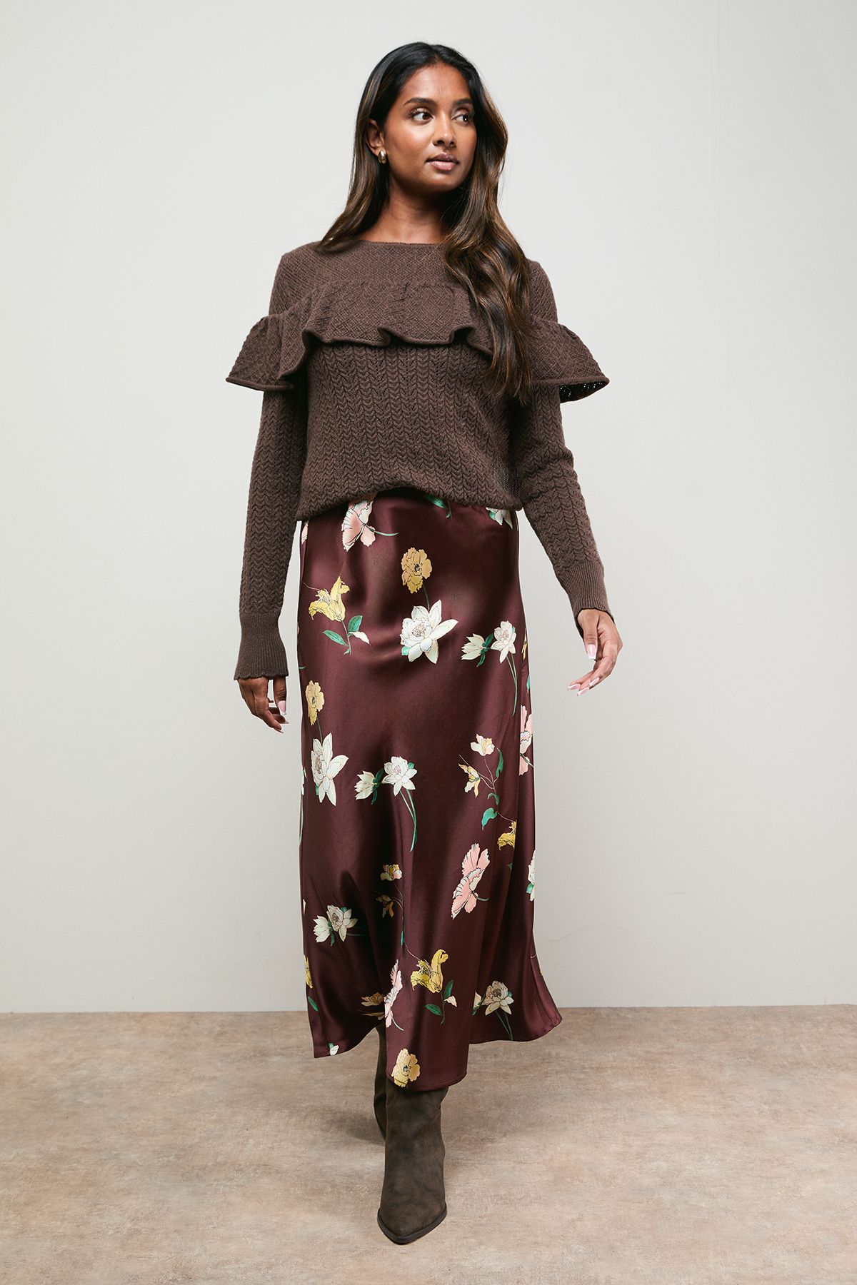 Oasis Frill Yoke Detail Pointelle Jumper Mocha image 4