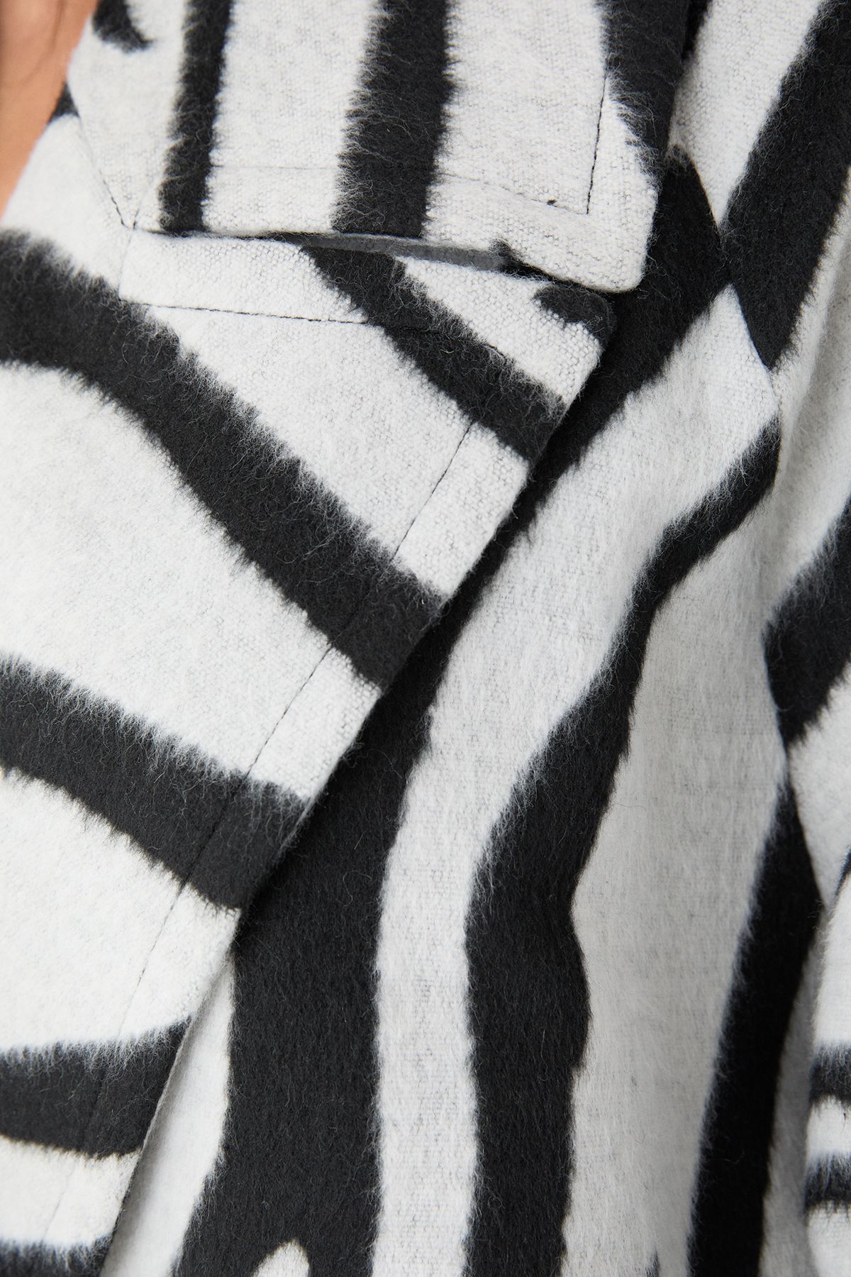 MissPap Zebra Collared Longline Jacket Mono image 5