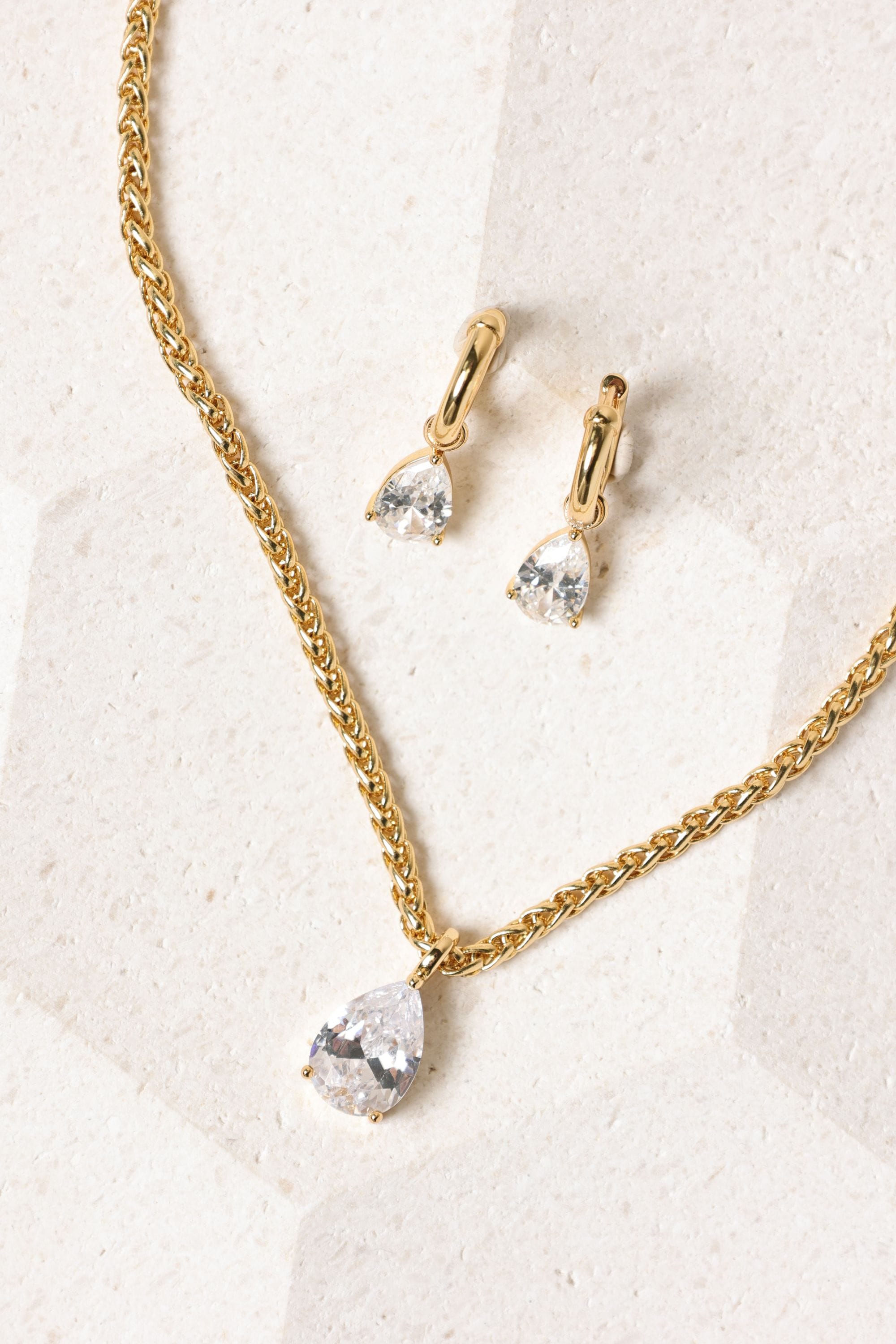 Jon Richard 18K Gold Plated Chain and Cubic Zirconia Peardrop Earrings image 3