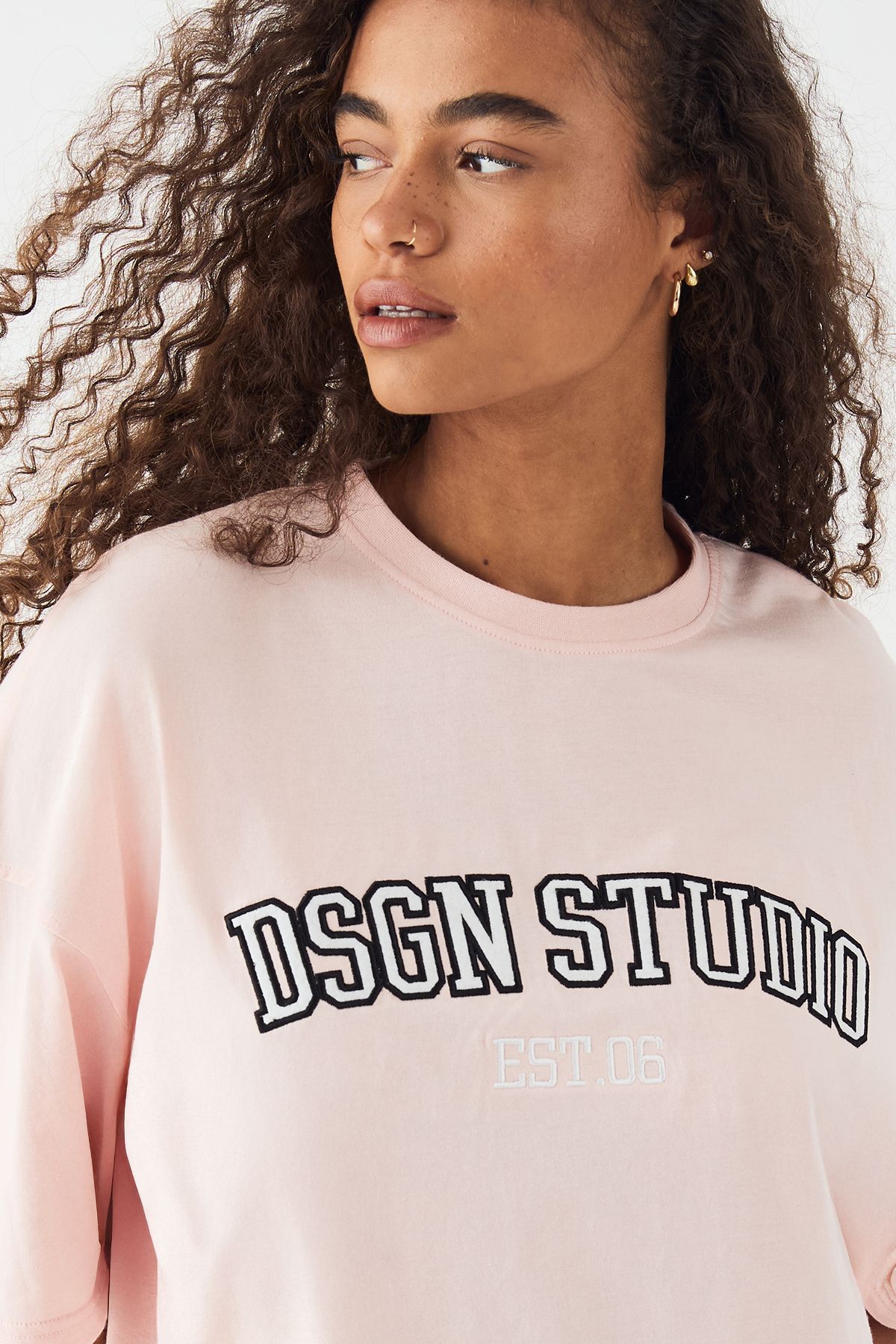 DSGN Studio DSGN Studio Applique Oversized T-shirt Light Pink image 4